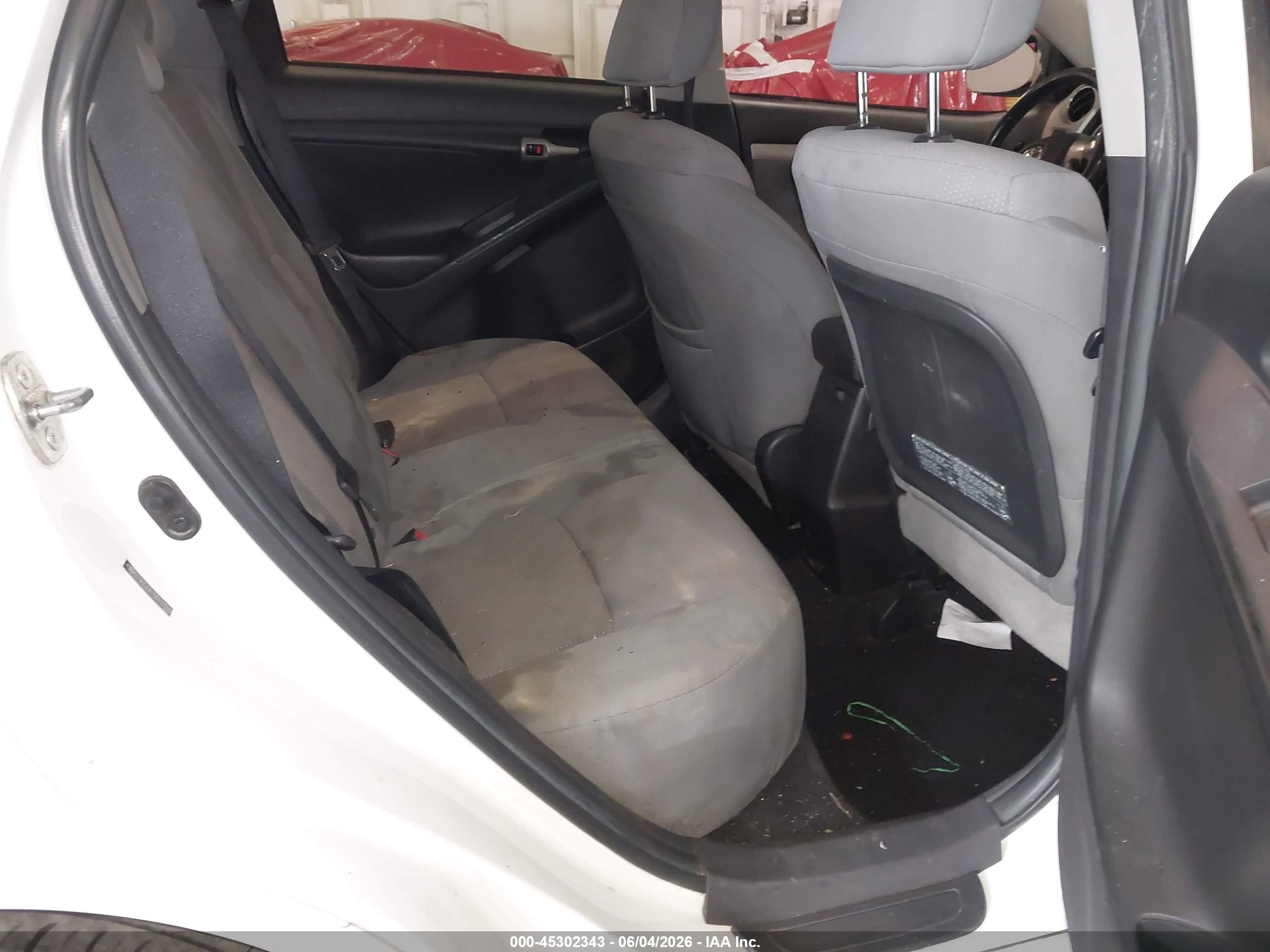 2009 Toyota Matrix S White vin: 2T1KE40E79C017099