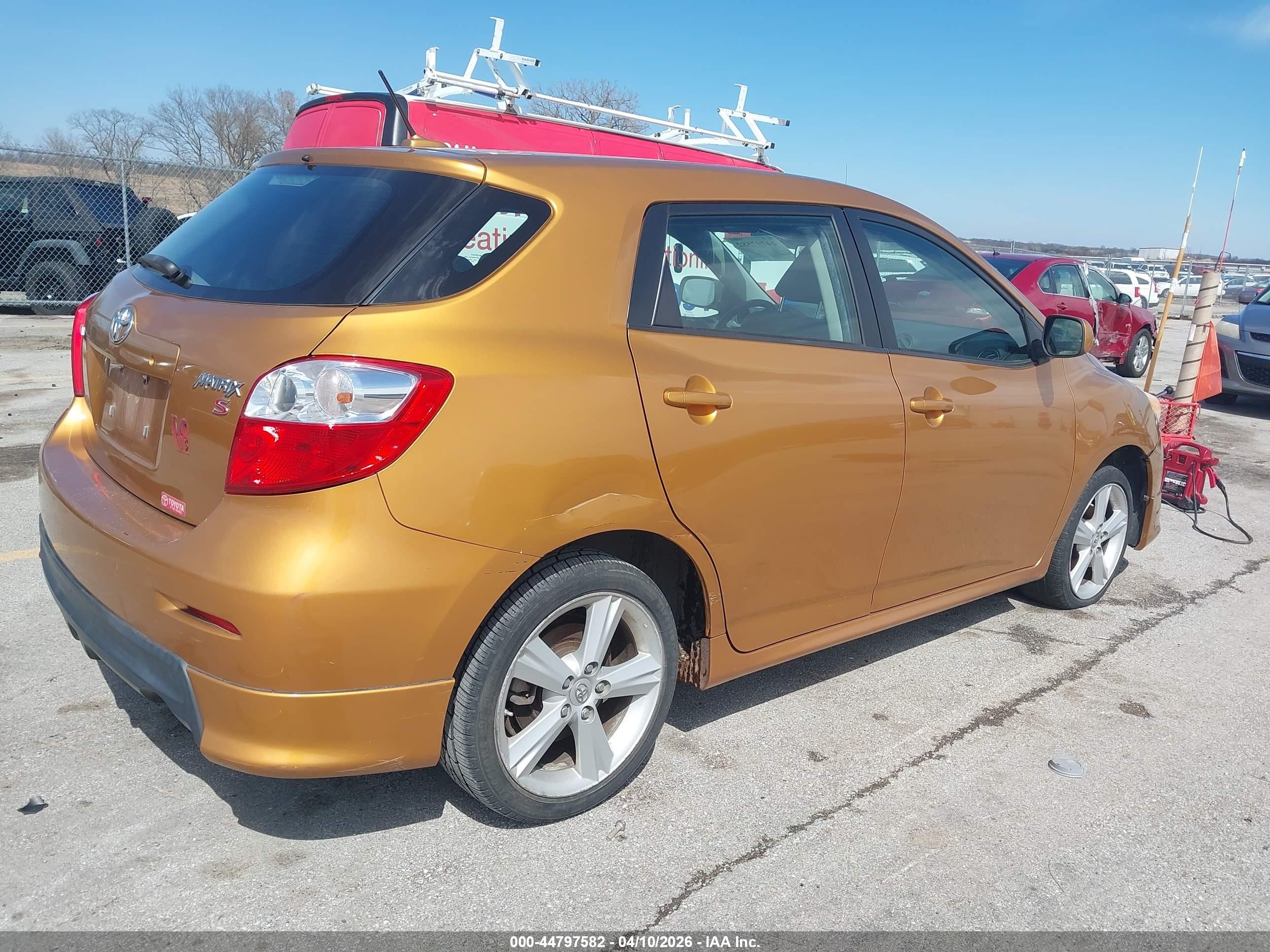 2009 Toyota Matrix S Orange vin: 2T1KE40E99C014480