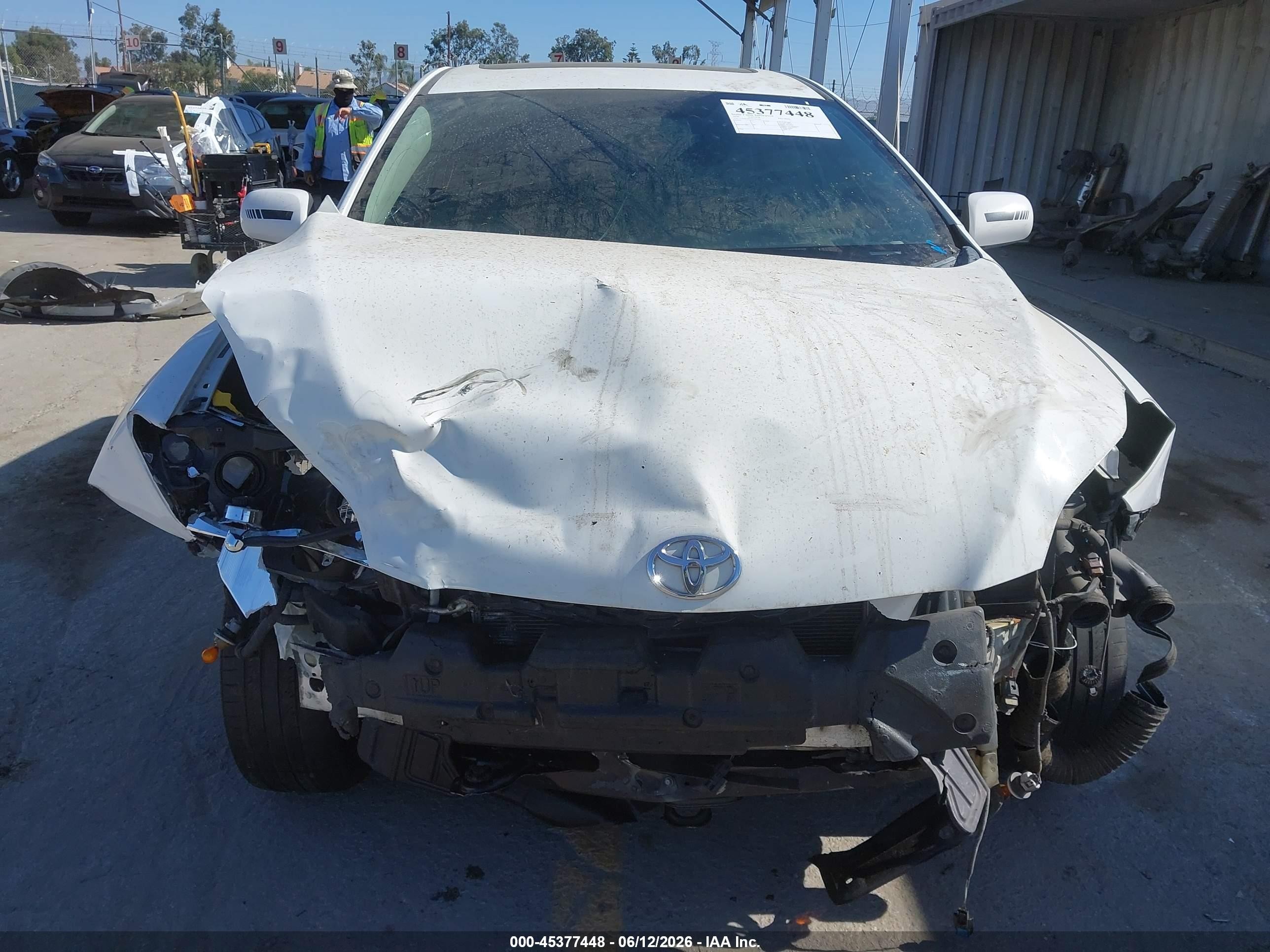 2009 Toyota Matrix S White vin: 2T1KE40EX9C001981