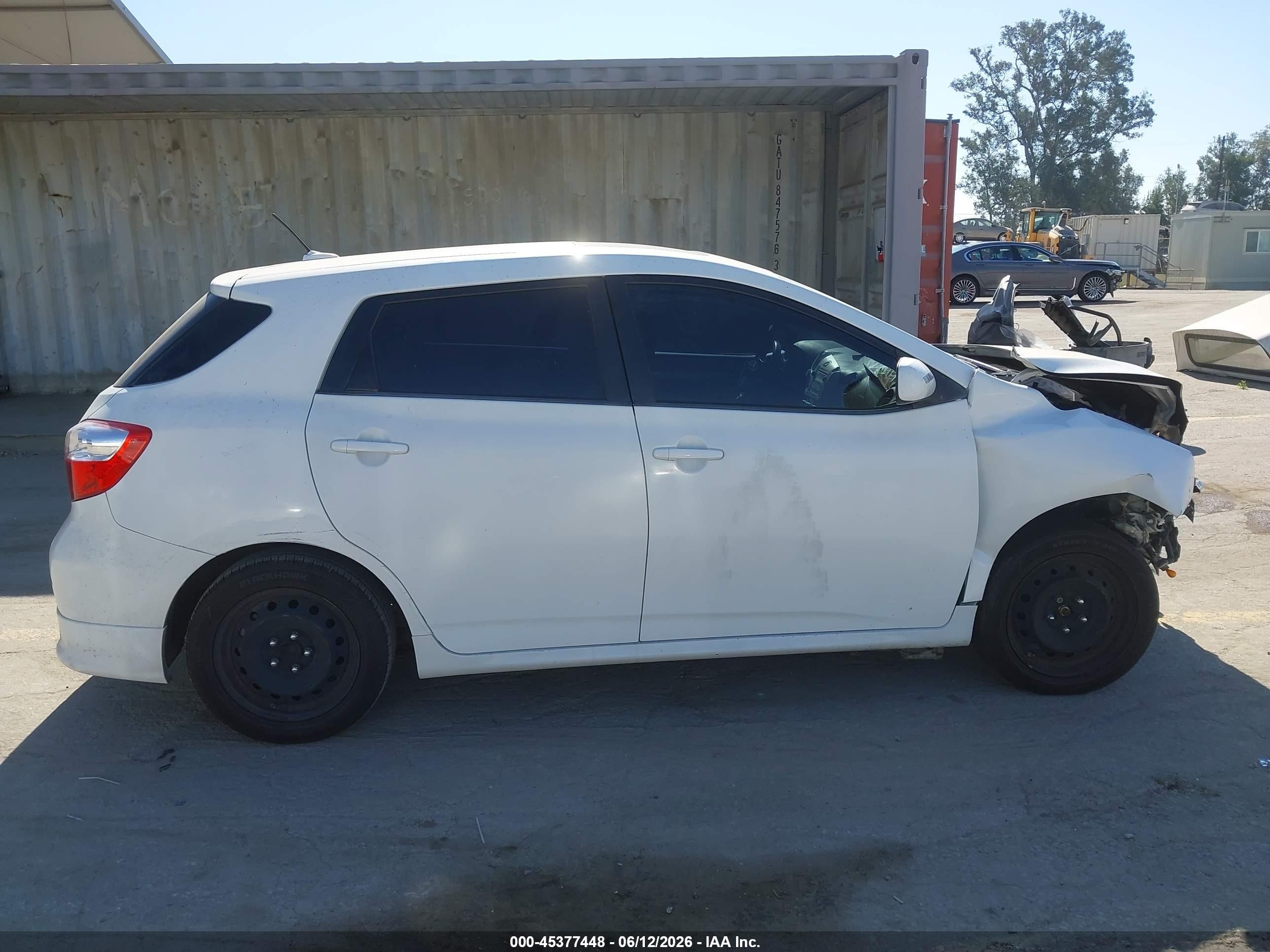 2009 Toyota Matrix S White vin: 2T1KE40EX9C001981