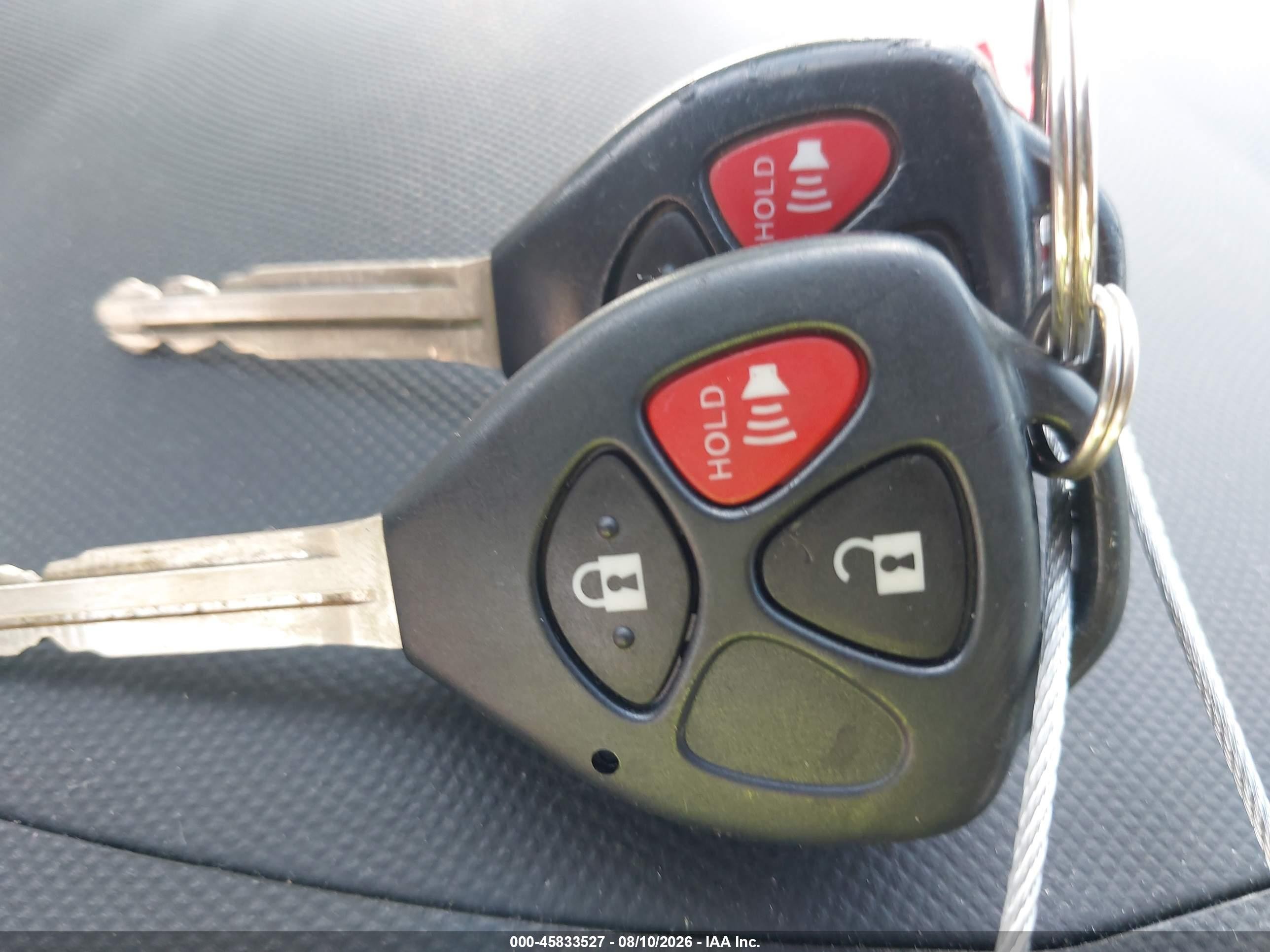 2009 Toyota Matrix S Белый vin: 2T1KE40EX9C012012