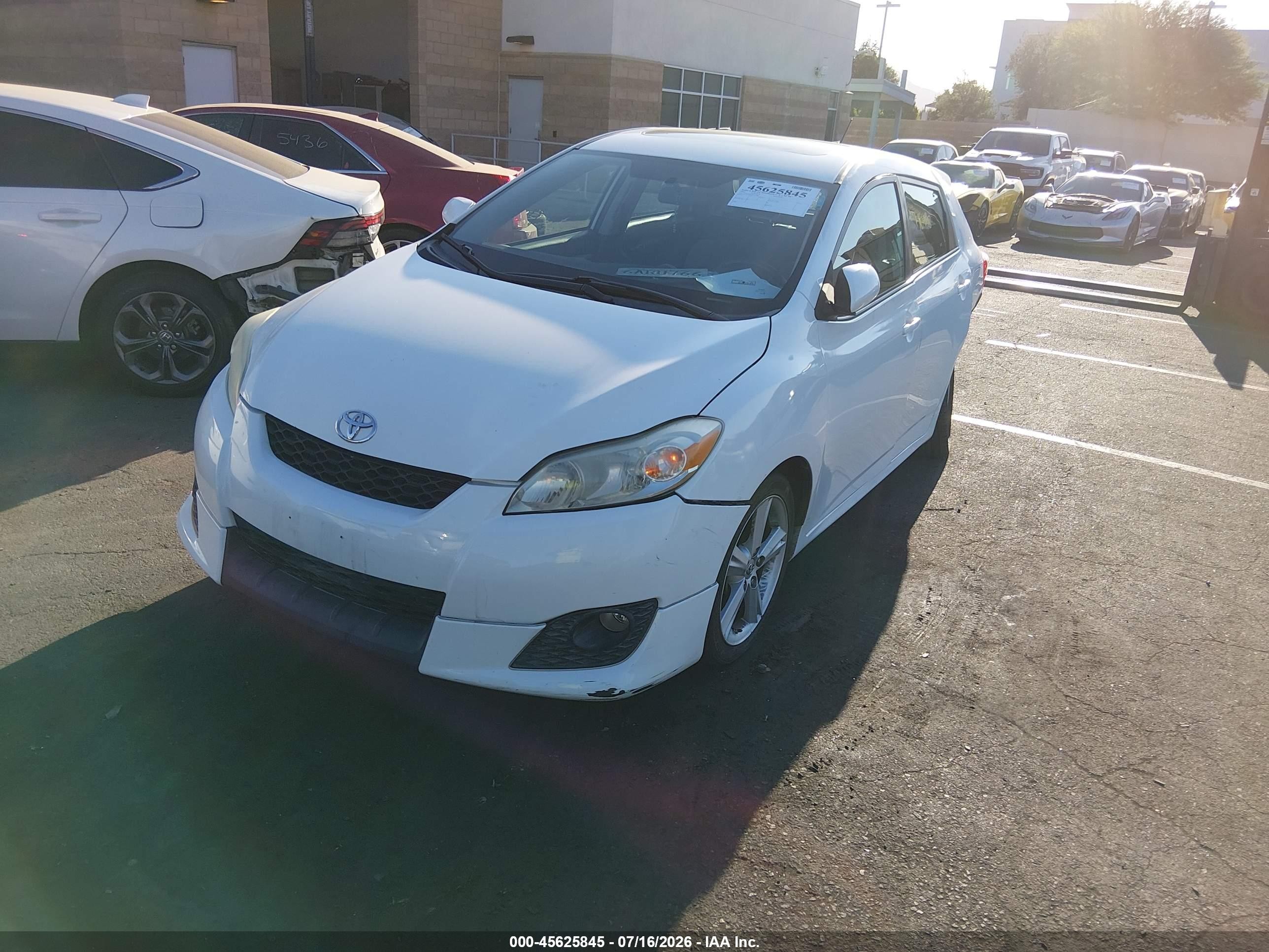 2009 Toyota Matrix S Белый vin: 2T1KE40EX9C014827