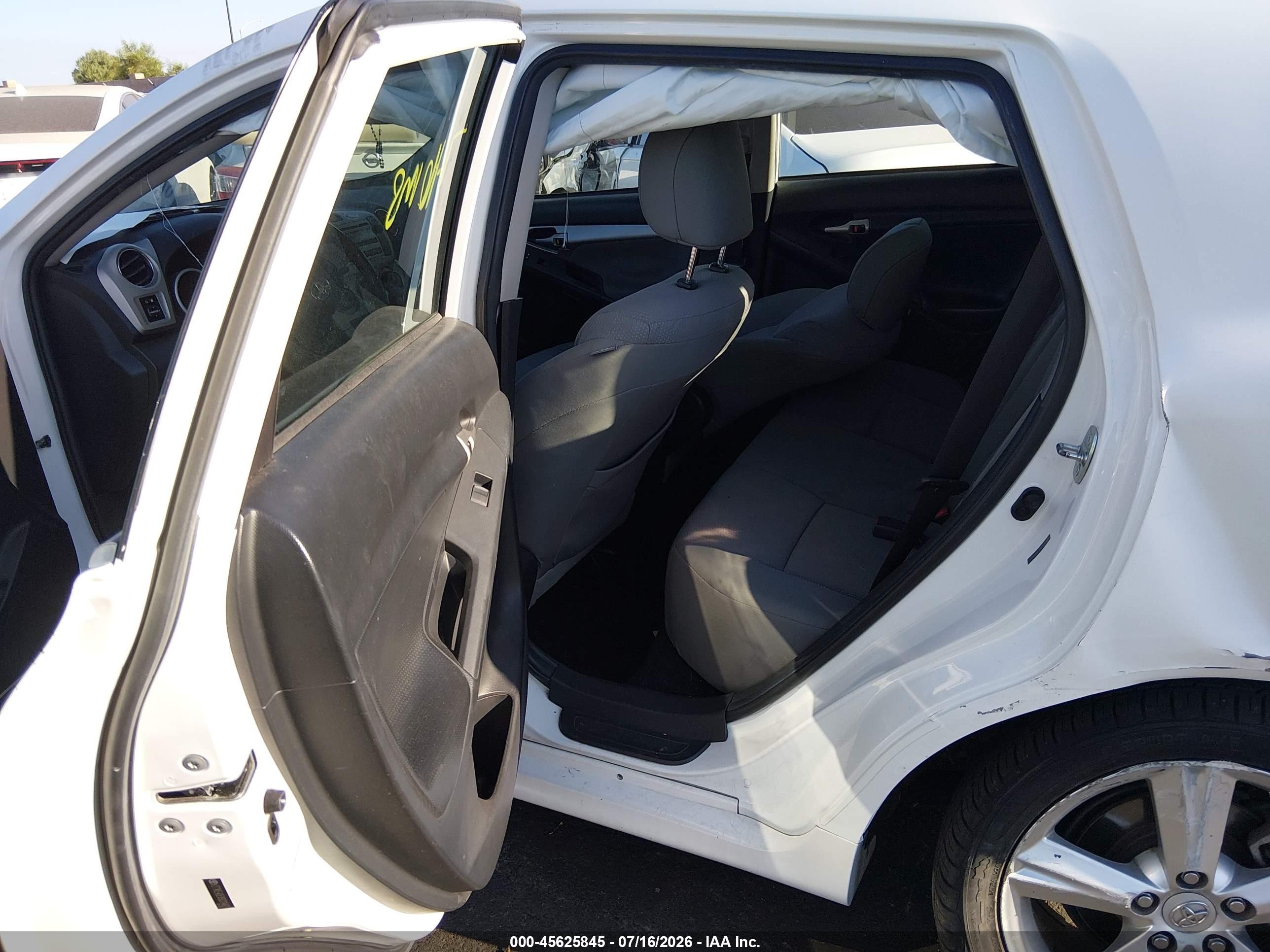 2009 Toyota Matrix S Белый vin: 2T1KE40EX9C014827