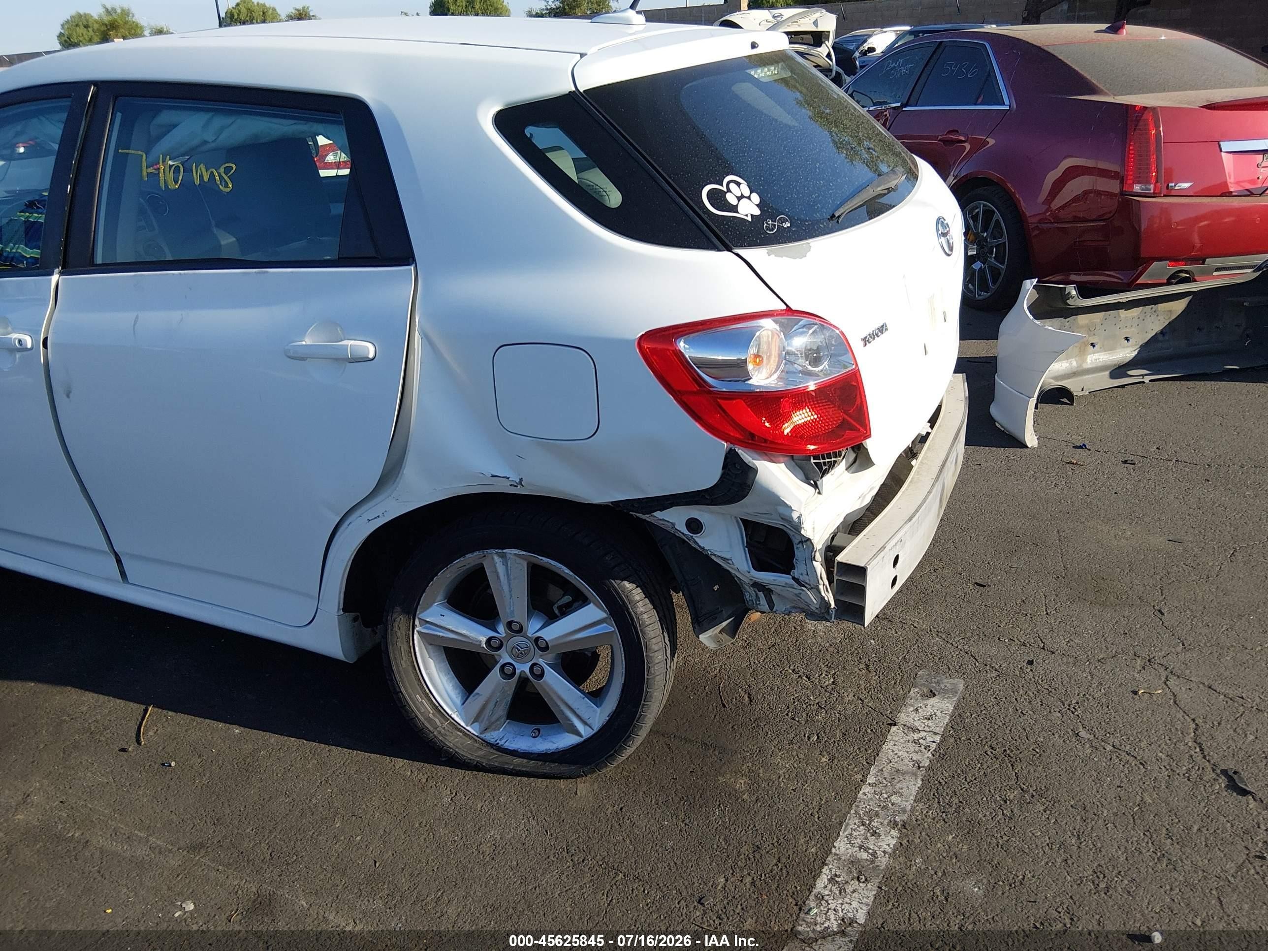 2009 Toyota Matrix S Белый vin: 2T1KE40EX9C014827