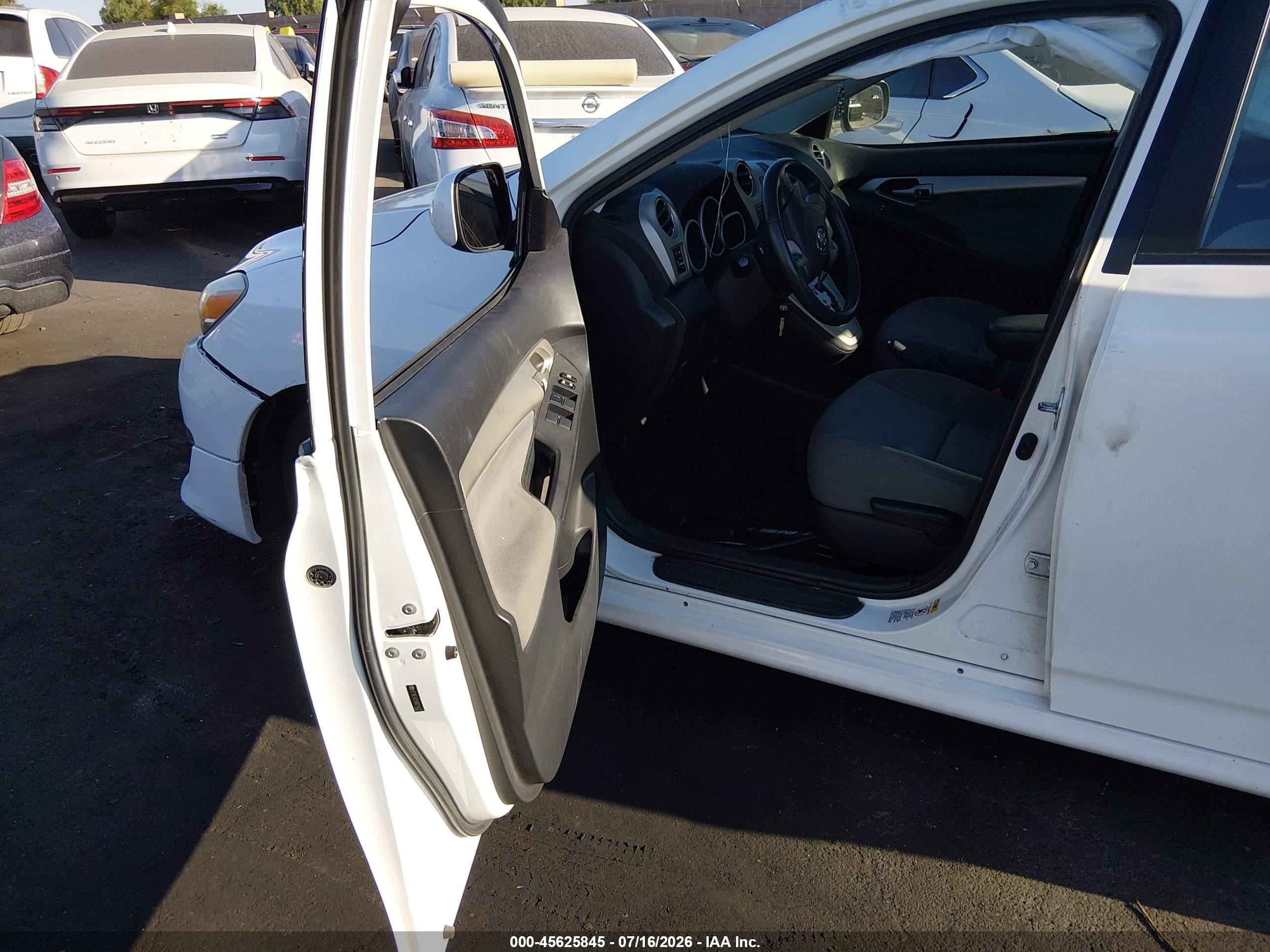 2009 Toyota Matrix S Белый vin: 2T1KE40EX9C014827