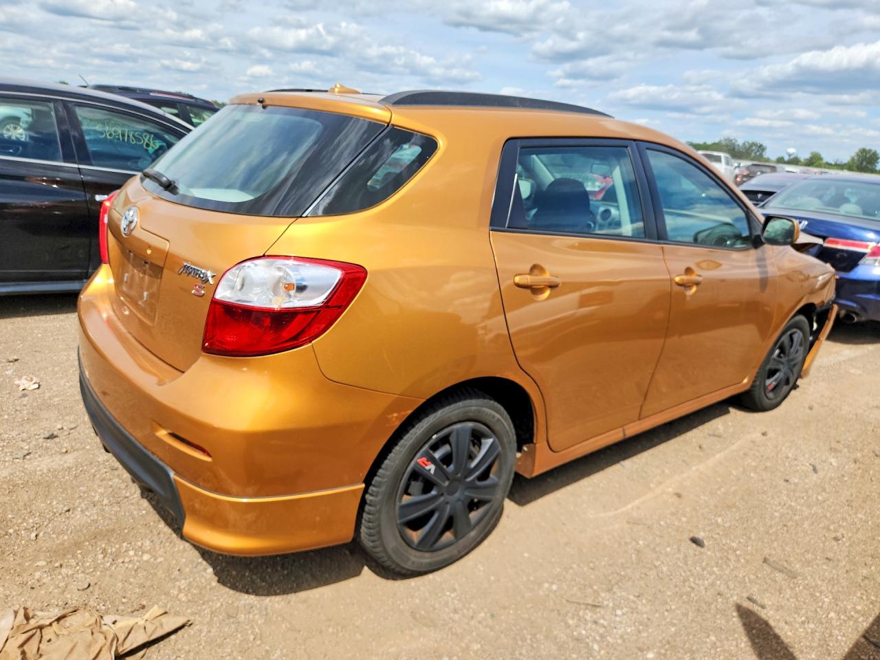 2009 Toyota Corolla Matrix S Orange vin: 2T1KE40EX9C023513