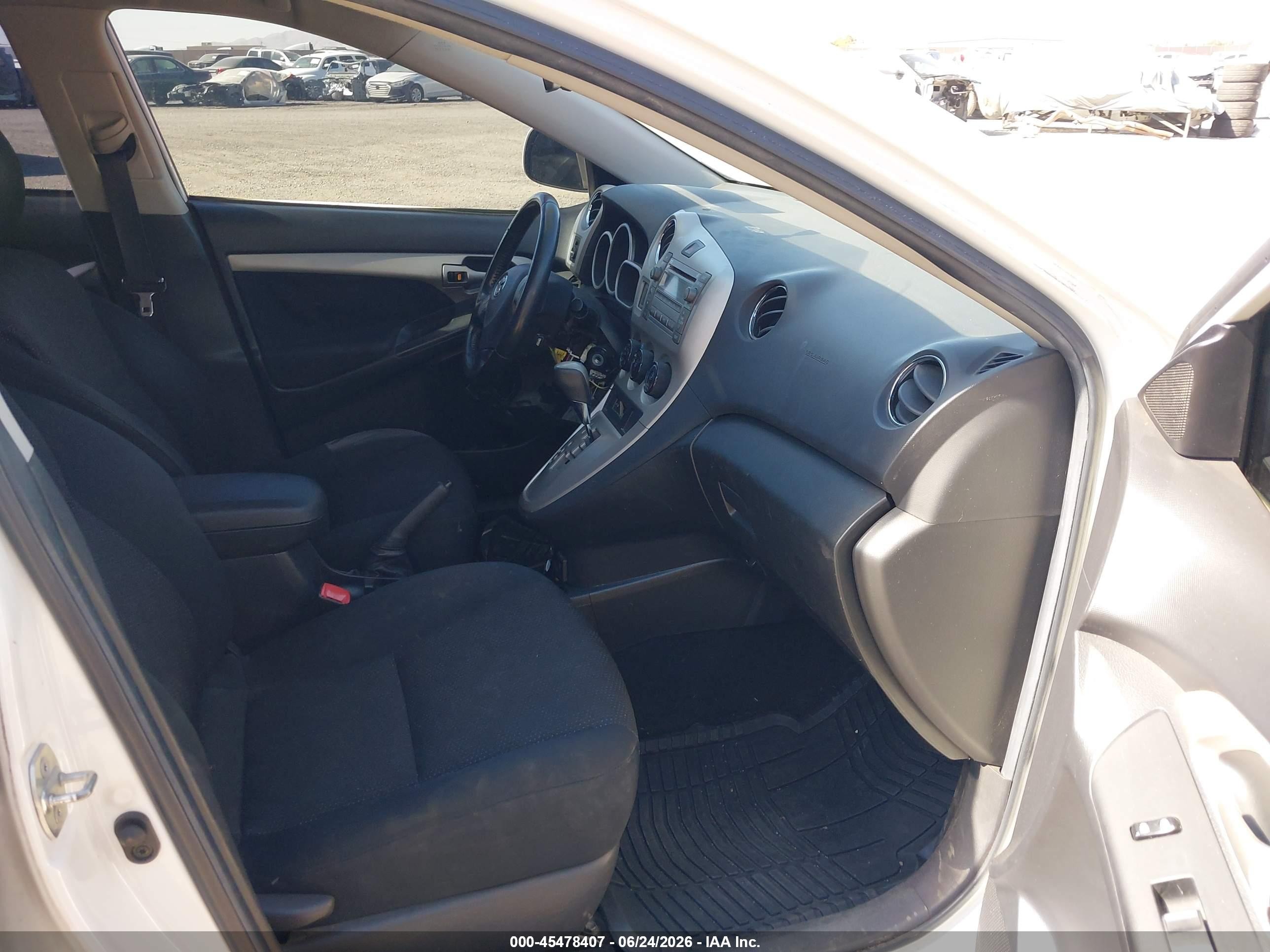2010 Toyota Matrix S White vin: 2T1KE4EE1AC038351