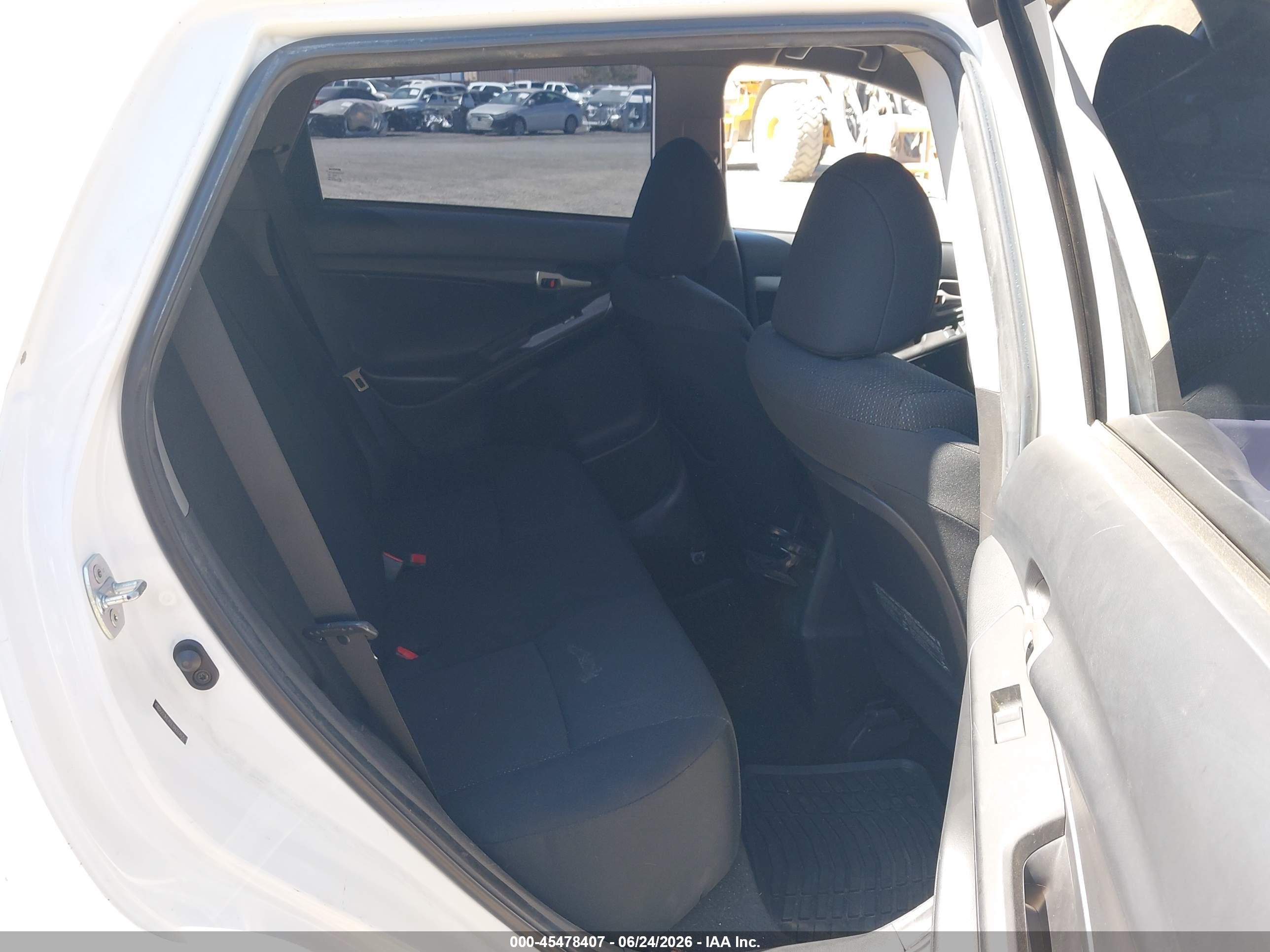 2010 Toyota Matrix S White vin: 2T1KE4EE1AC038351