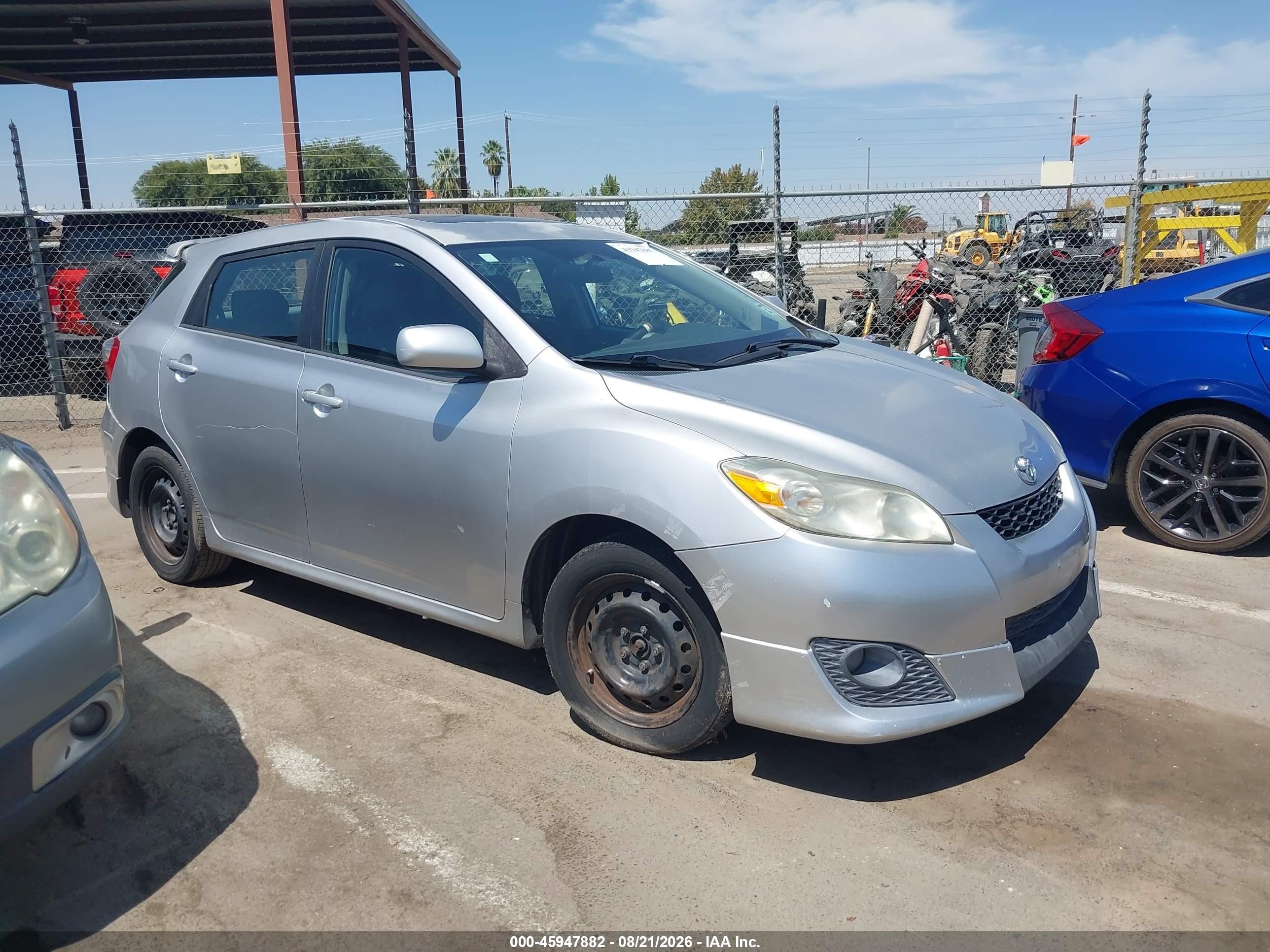 2010 Toyota Matrix S Silver vin: 2T1KE4EE2AC041050