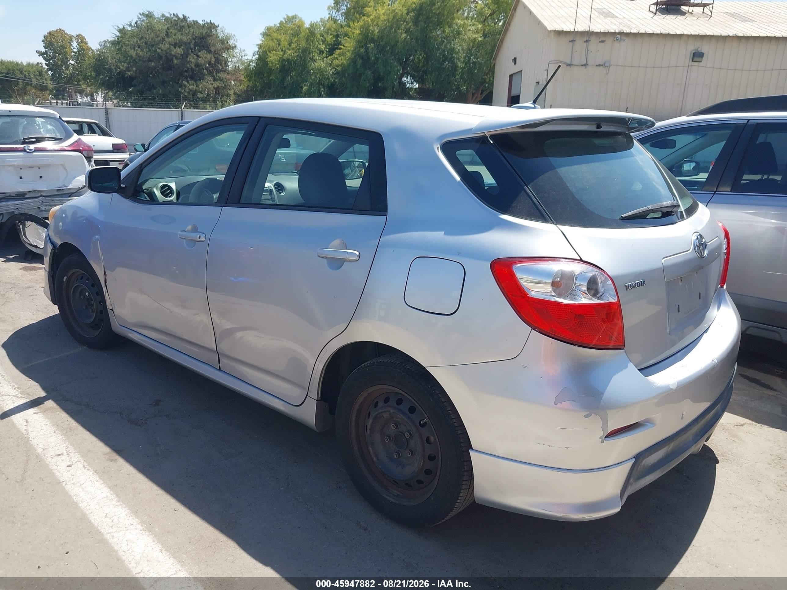 2010 Toyota Matrix S Silver vin: 2T1KE4EE2AC041050