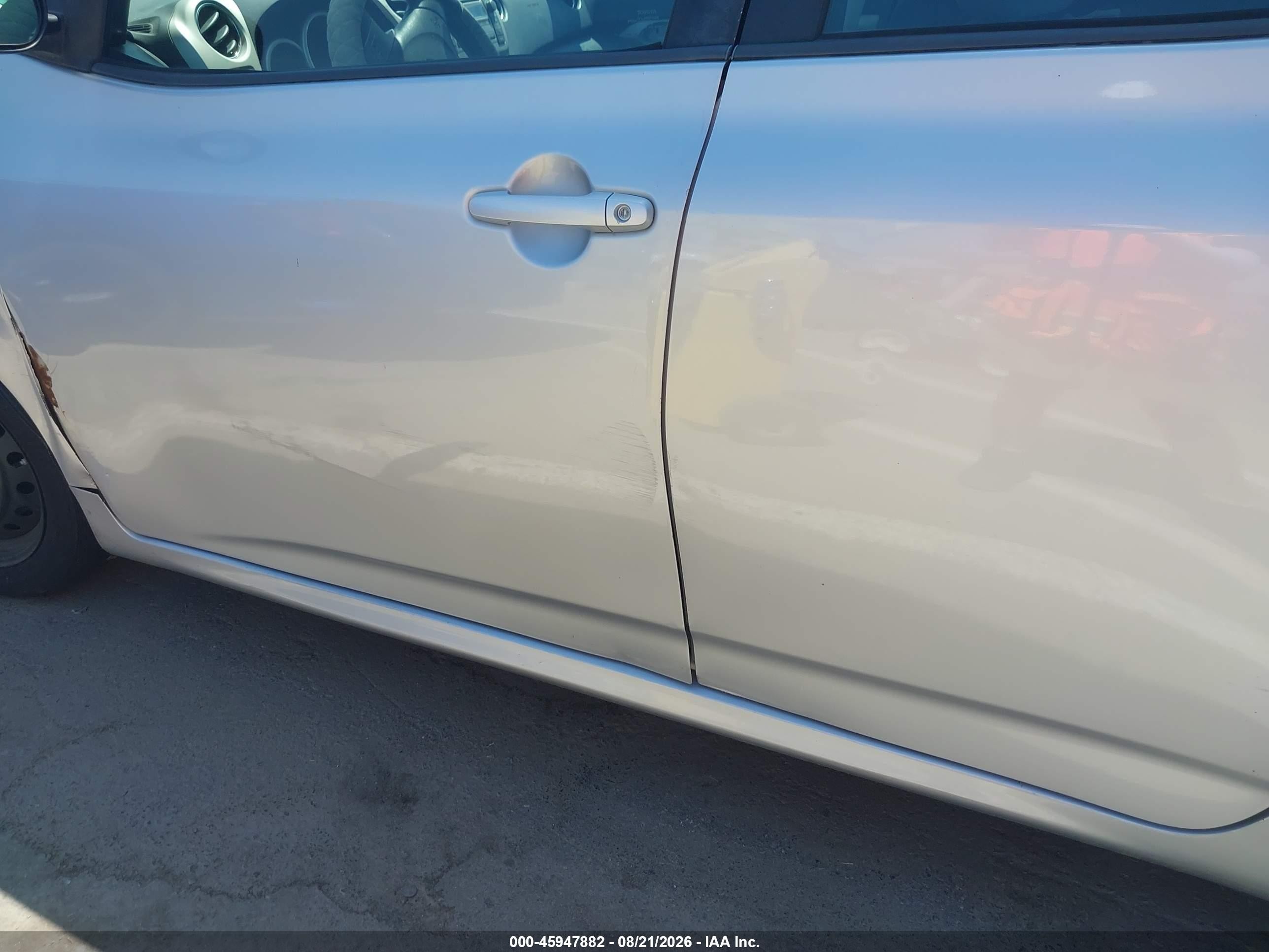 2010 Toyota Matrix S Silver vin: 2T1KE4EE2AC041050