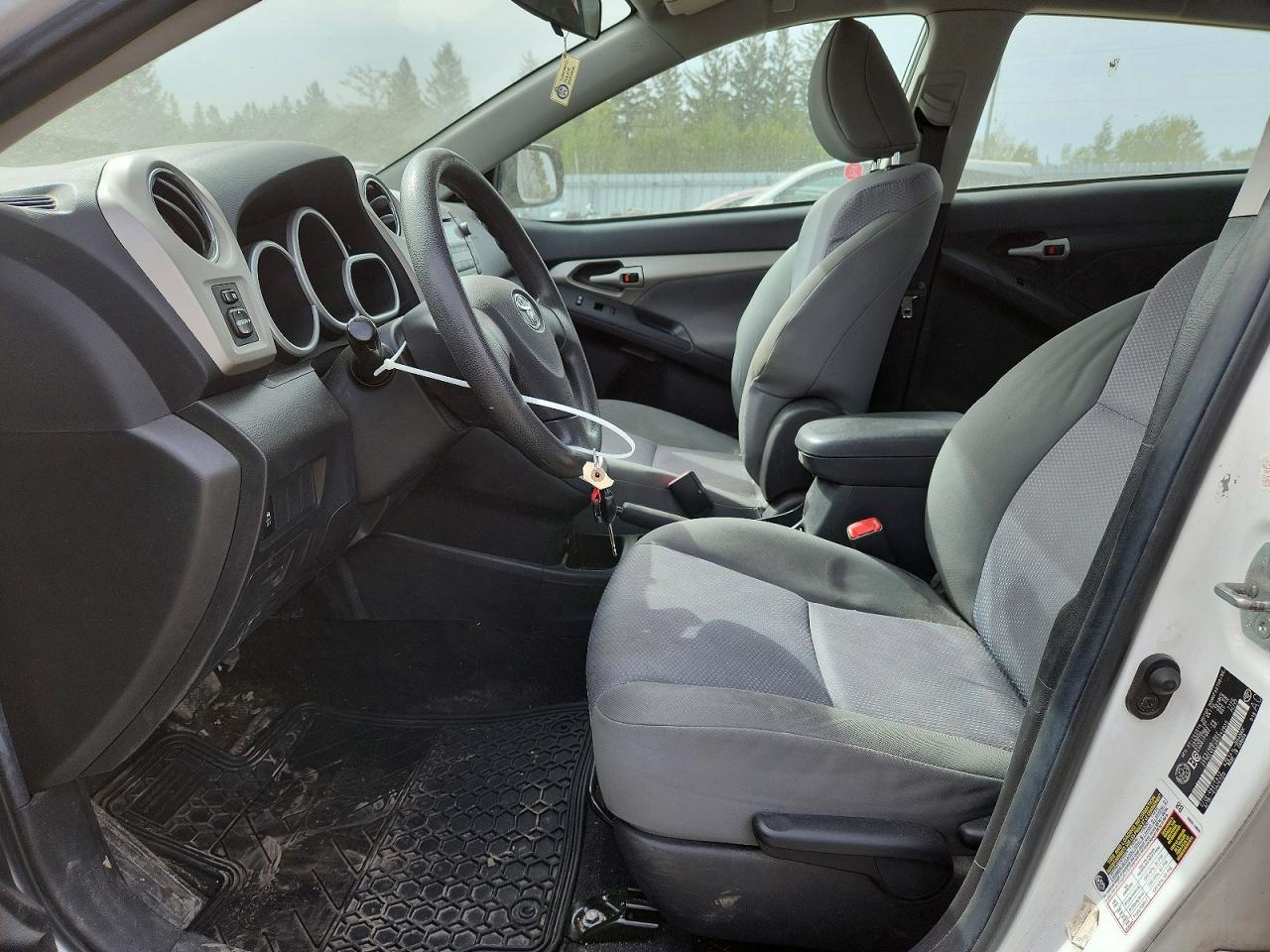 2010 Toyota Corolla Matrix S White vin: 2T1KE4EE2AC042635