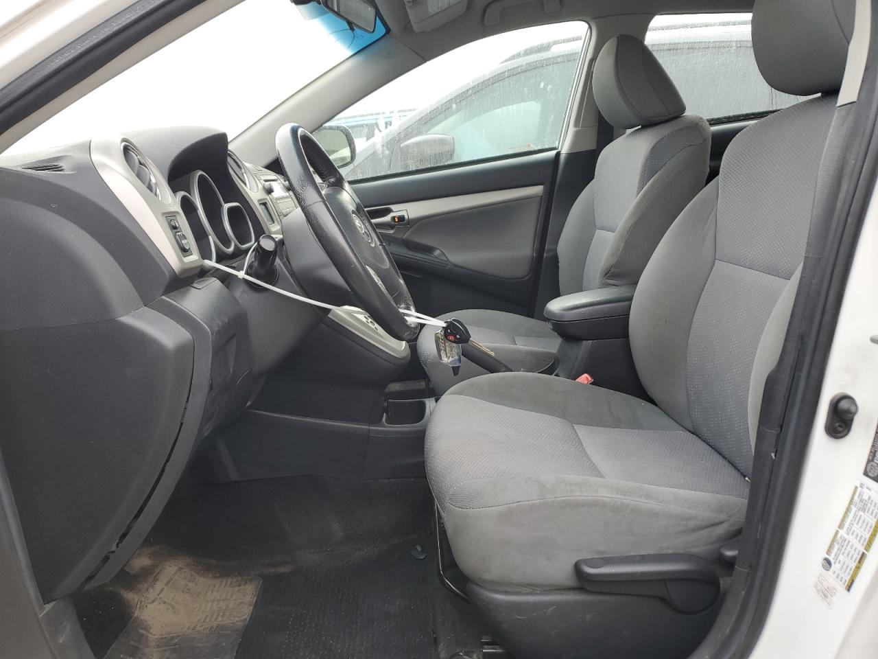 2010 Toyota Matrix White vin: 2T1KE4EE4AC031023