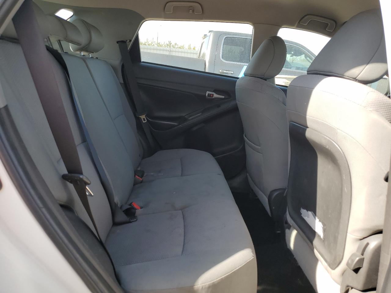 2010 Toyota Matrix White vin: 2T1KE4EE4AC031023