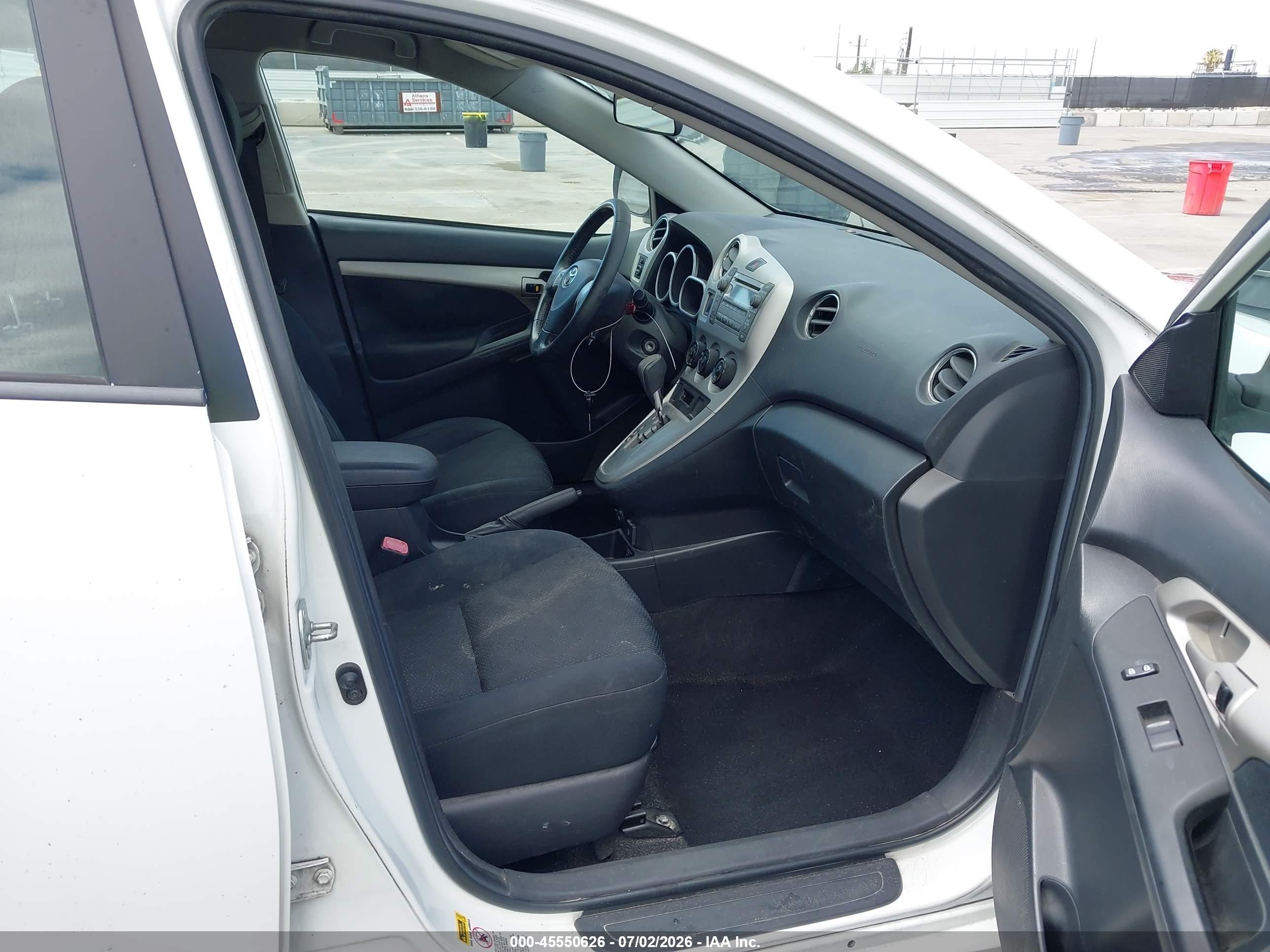 2010 Toyota Matrix S White vin: 2T1KE4EE4AC038778