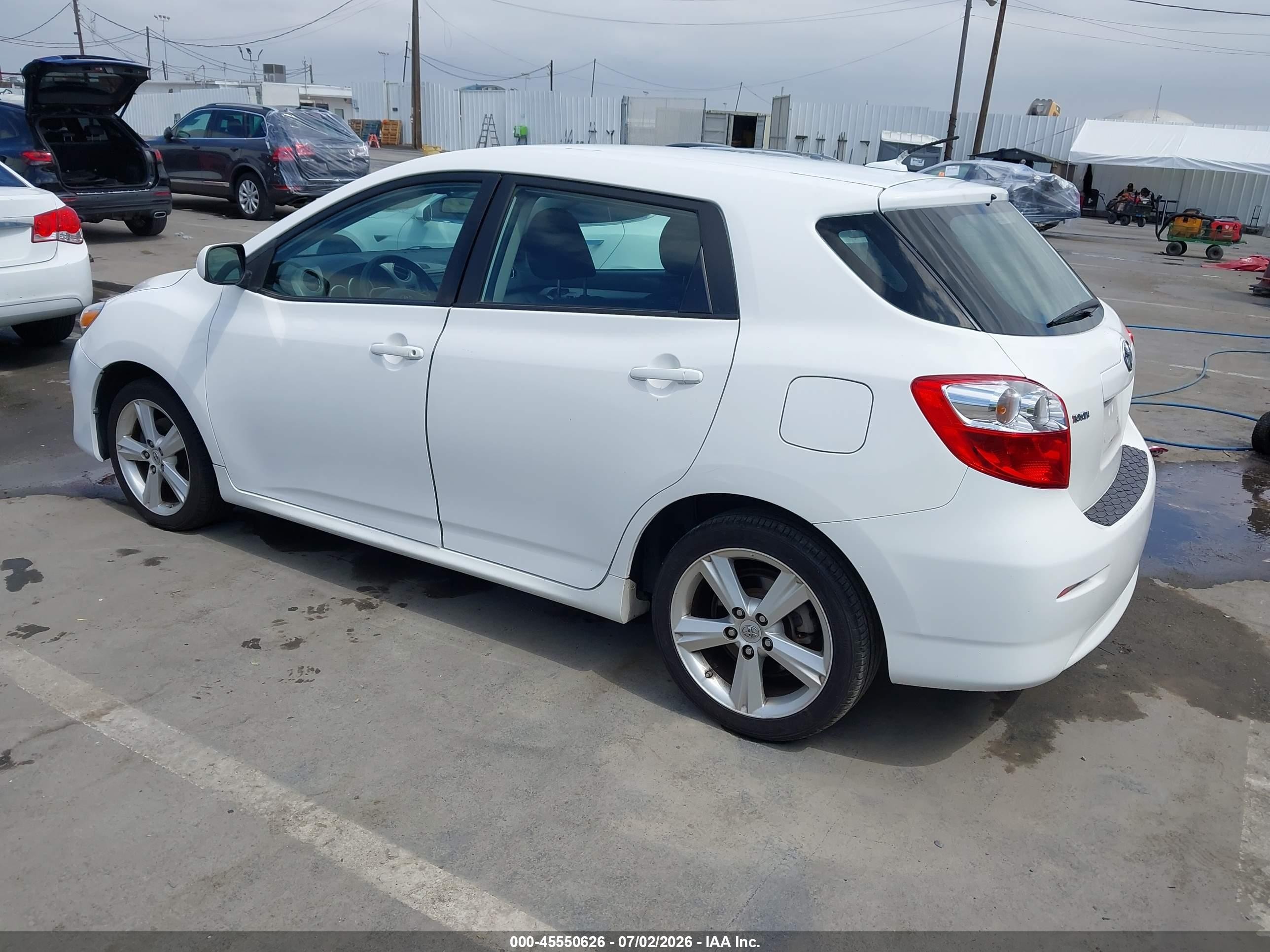 2010 Toyota Matrix S White vin: 2T1KE4EE4AC038778