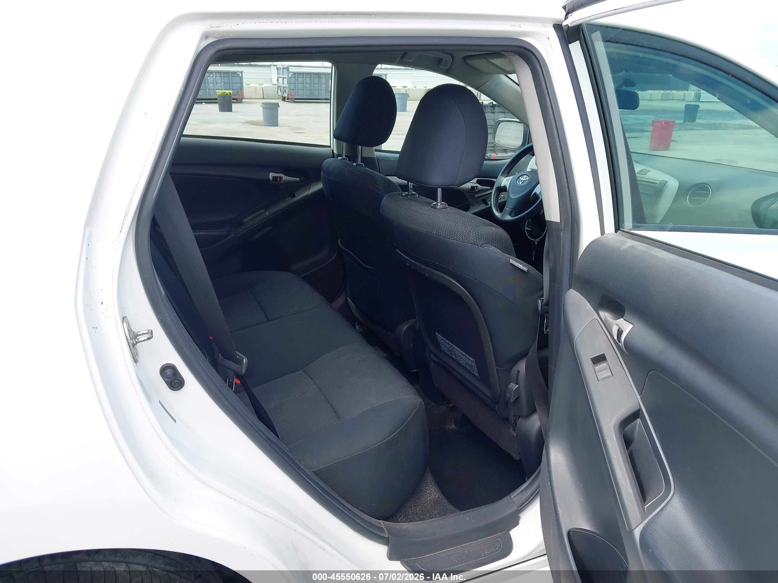 2010 Toyota Matrix S White vin: 2T1KE4EE4AC038778