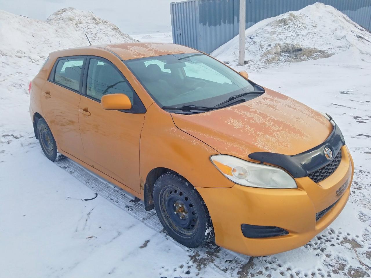 2010 Toyota Matrix S Orange vin: 2T1KE4EE4AC044113