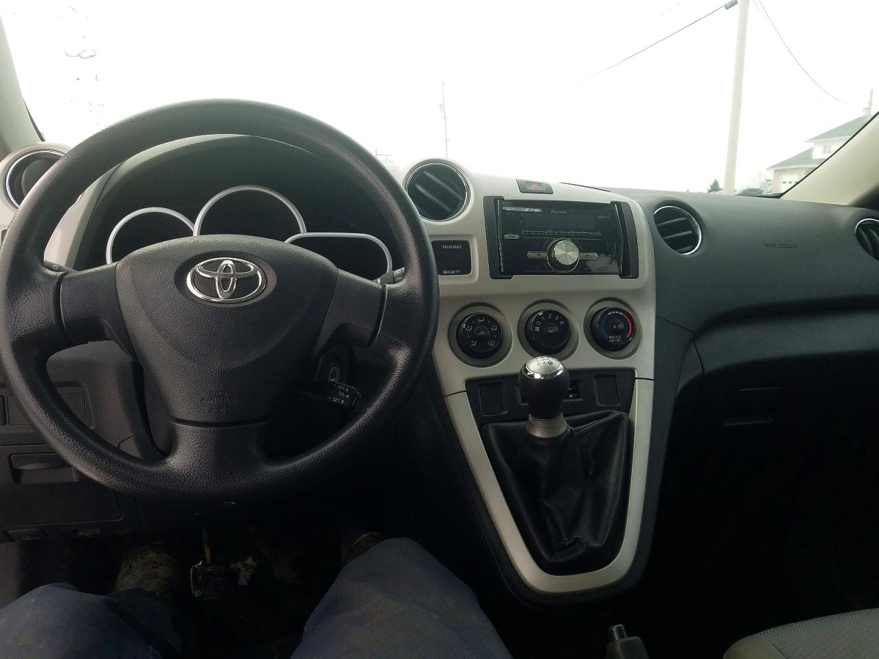 2010 Toyota Matrix S Orange vin: 2T1KE4EE4AC044113
