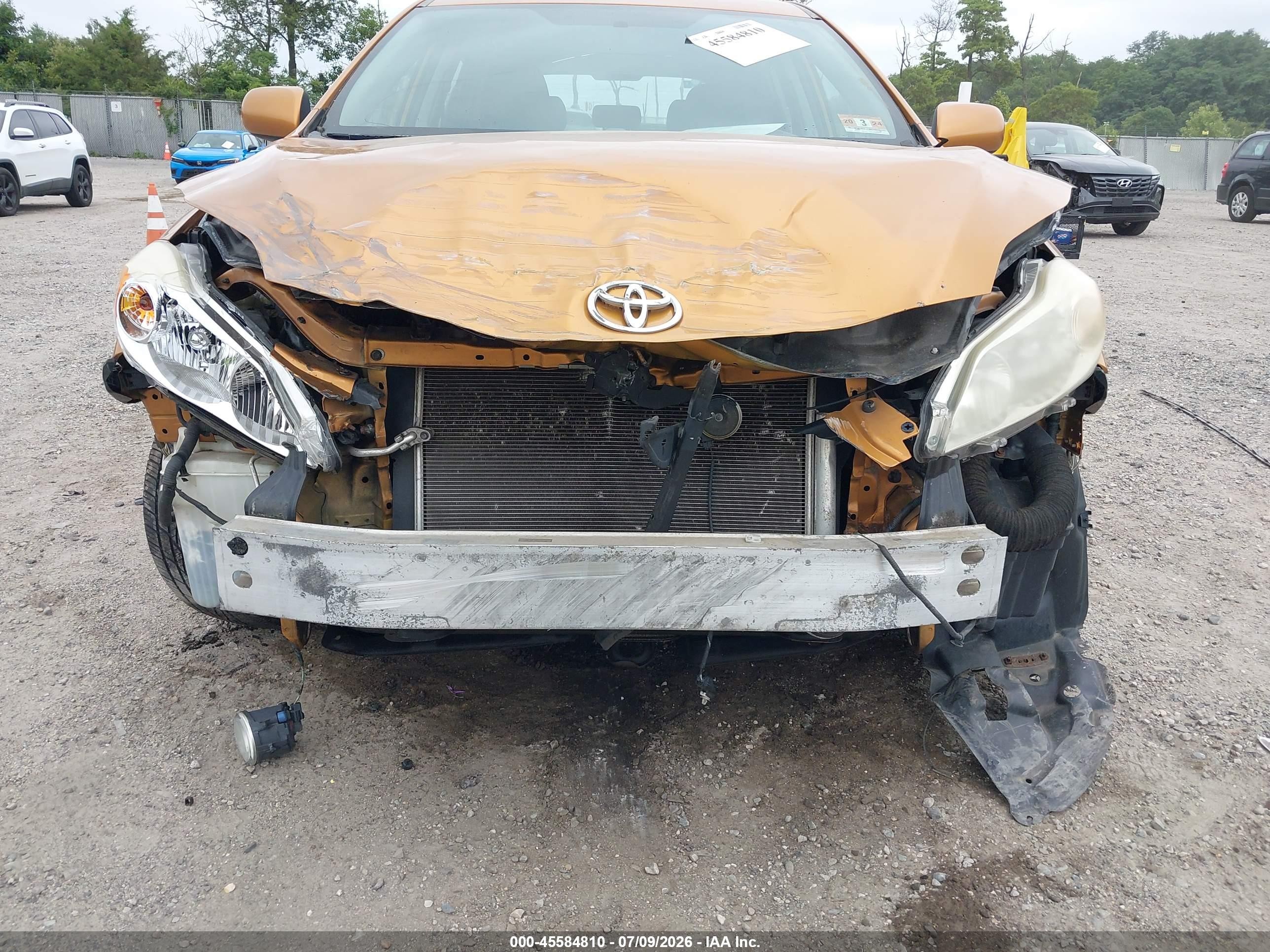 2010 Toyota Matrix S Gold vin: 2T1KE4EE4AC046122