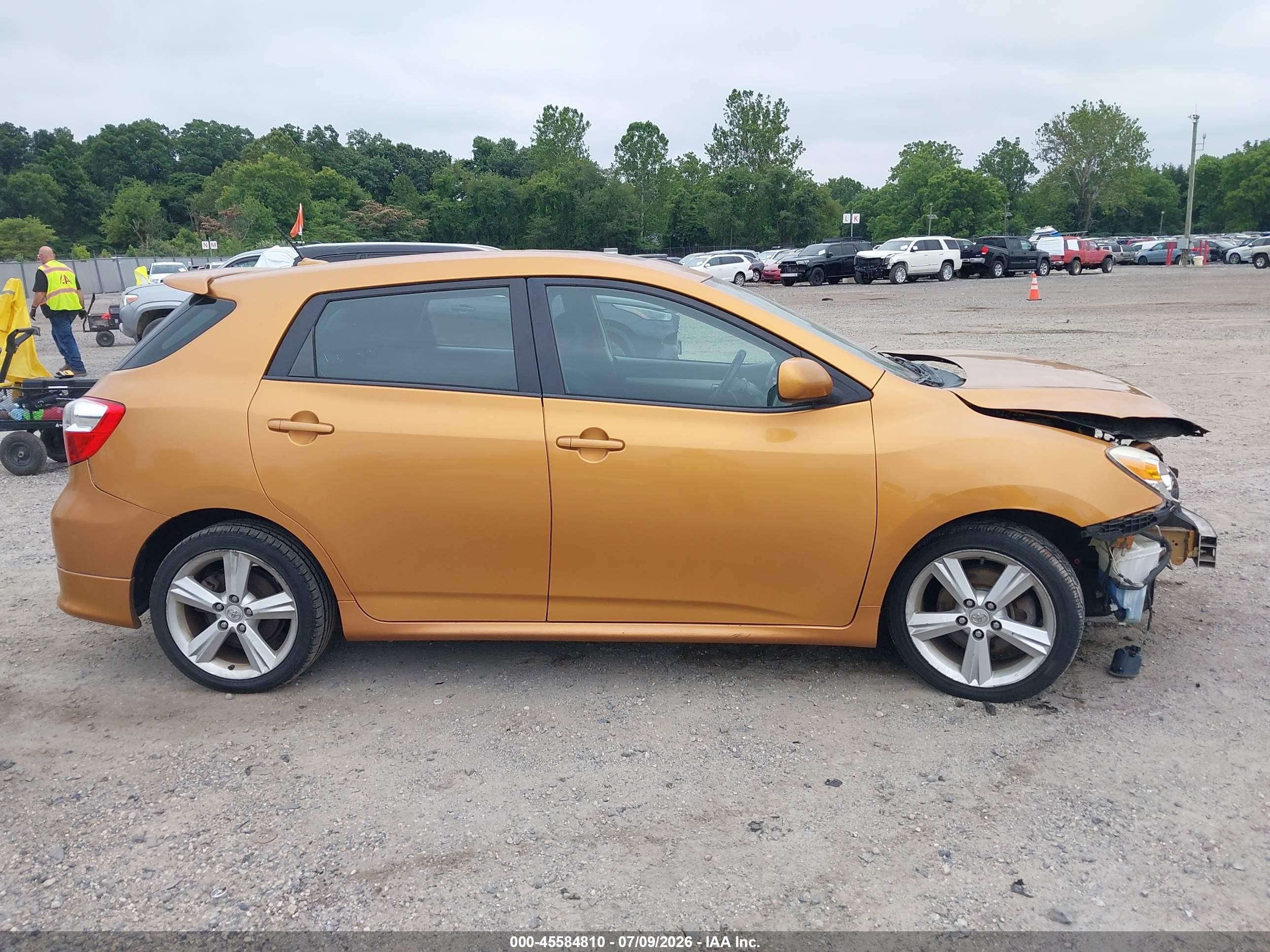 2010 Toyota Matrix S Gold vin: 2T1KE4EE4AC046122