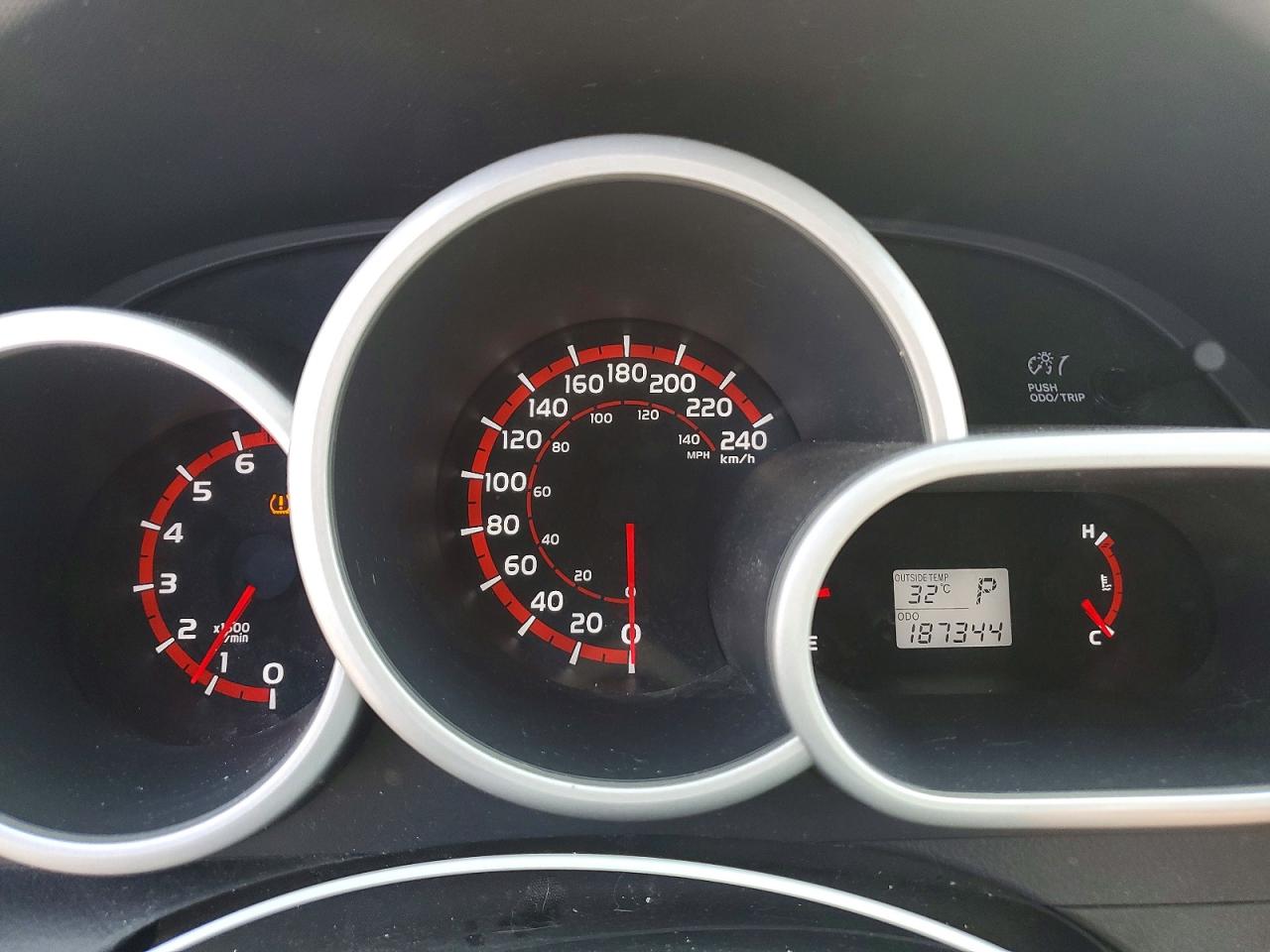 2010 Toyota Corolla Matrix S Orange vin: 2T1KE4EE6AC033730