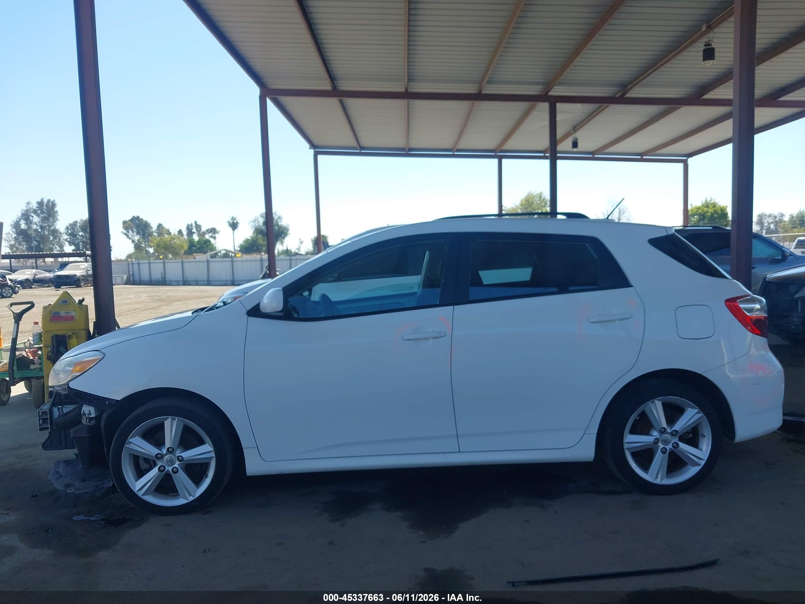 2010 Toyota Matrix S White vin: 2T1KE4EE6AC034957