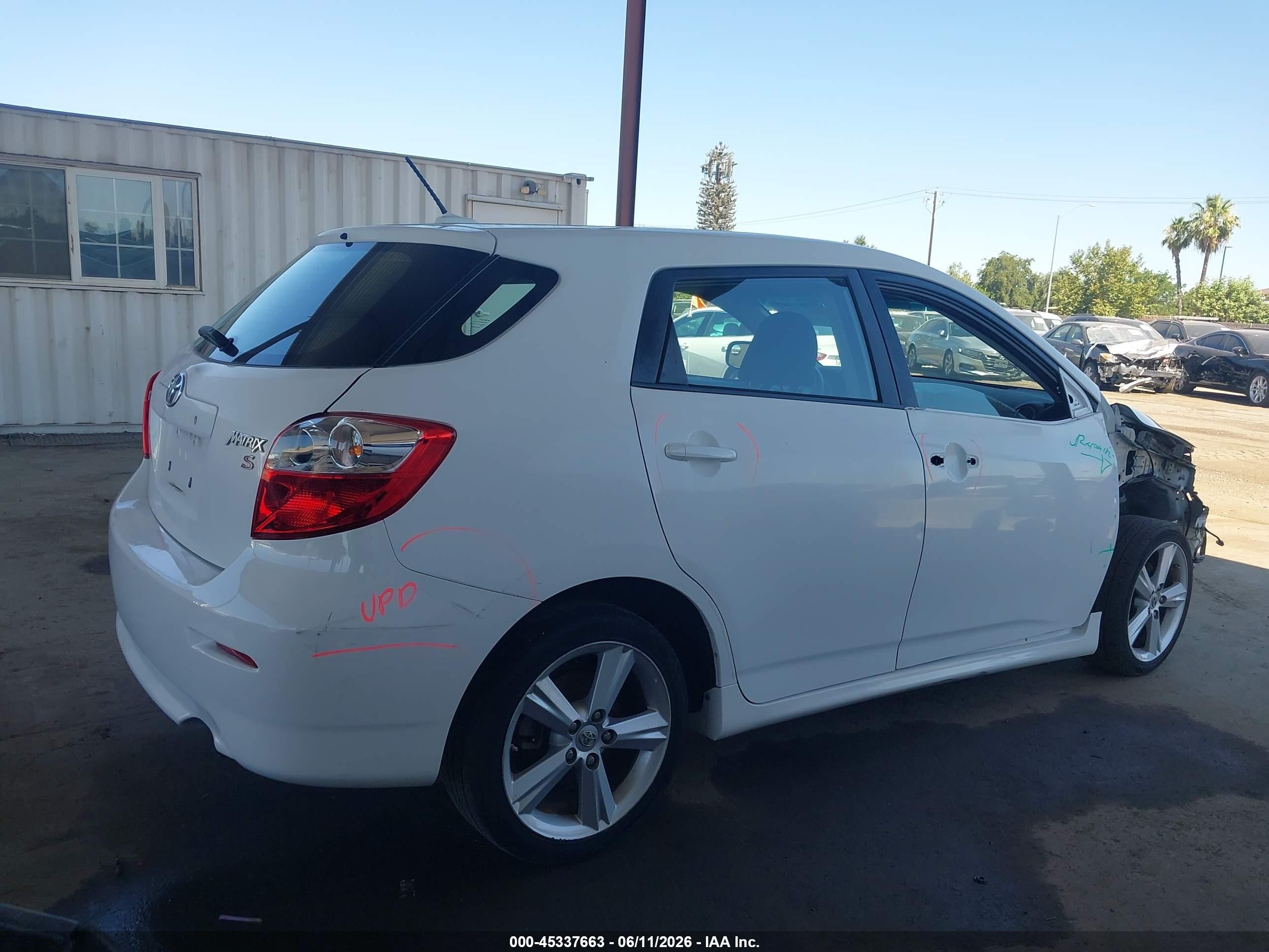 2010 Toyota Matrix S White vin: 2T1KE4EE6AC034957