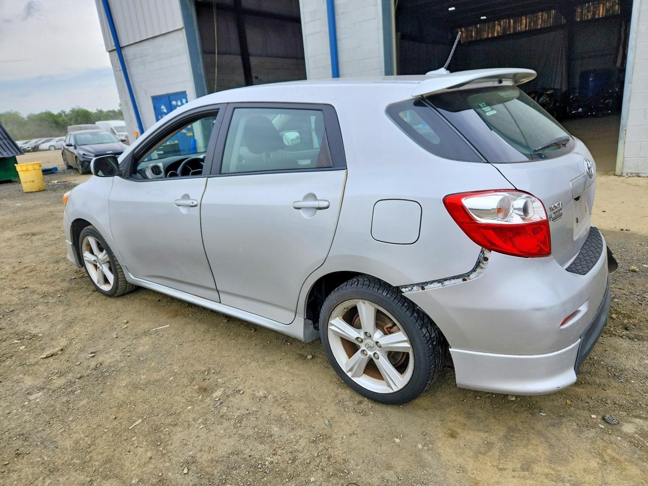 2010 Toyota Corolla Matrix S Silver vin: 2T1KE4EE6AC037003