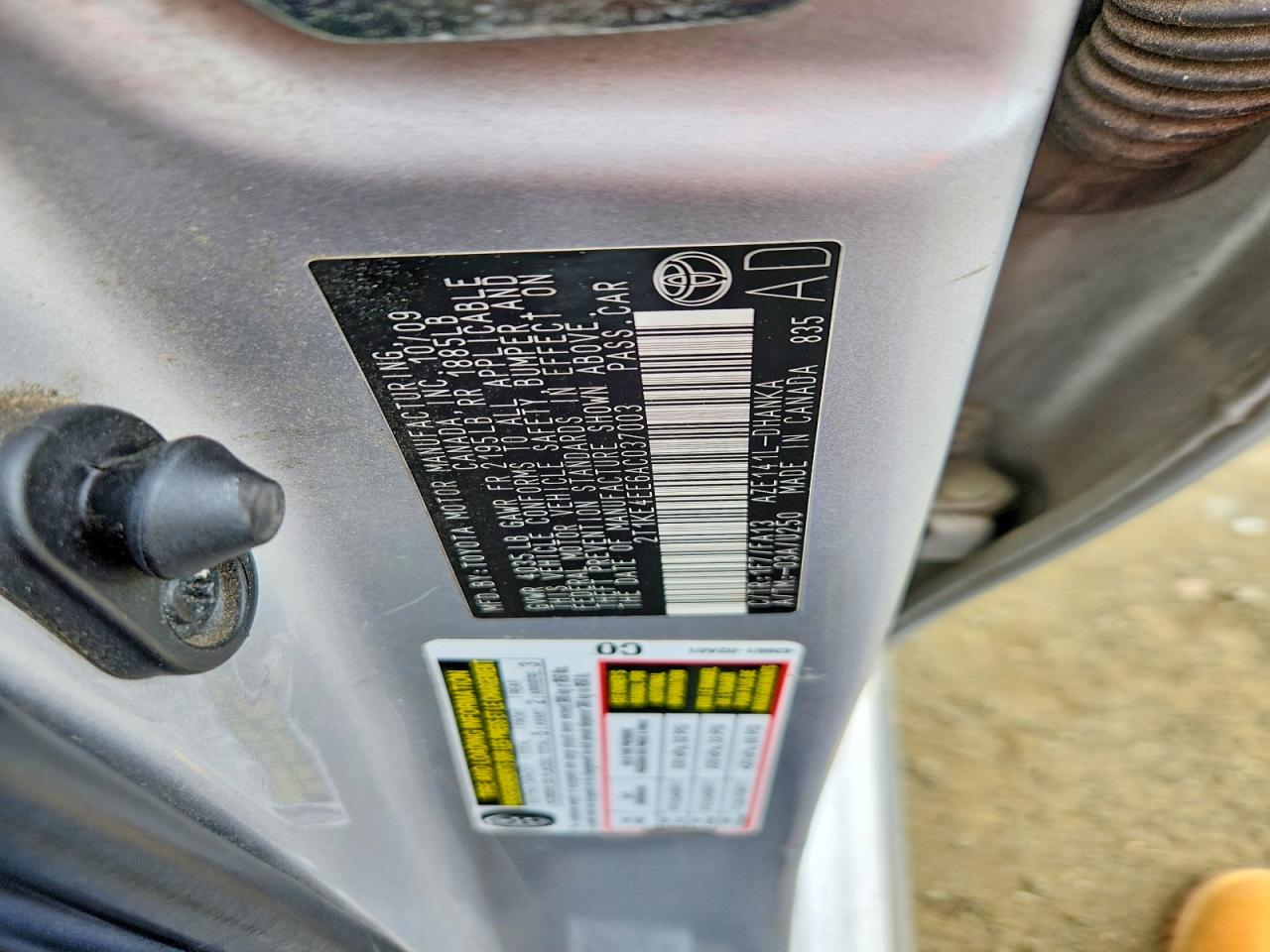 2010 Toyota Corolla Matrix S Silver vin: 2T1KE4EE6AC037003