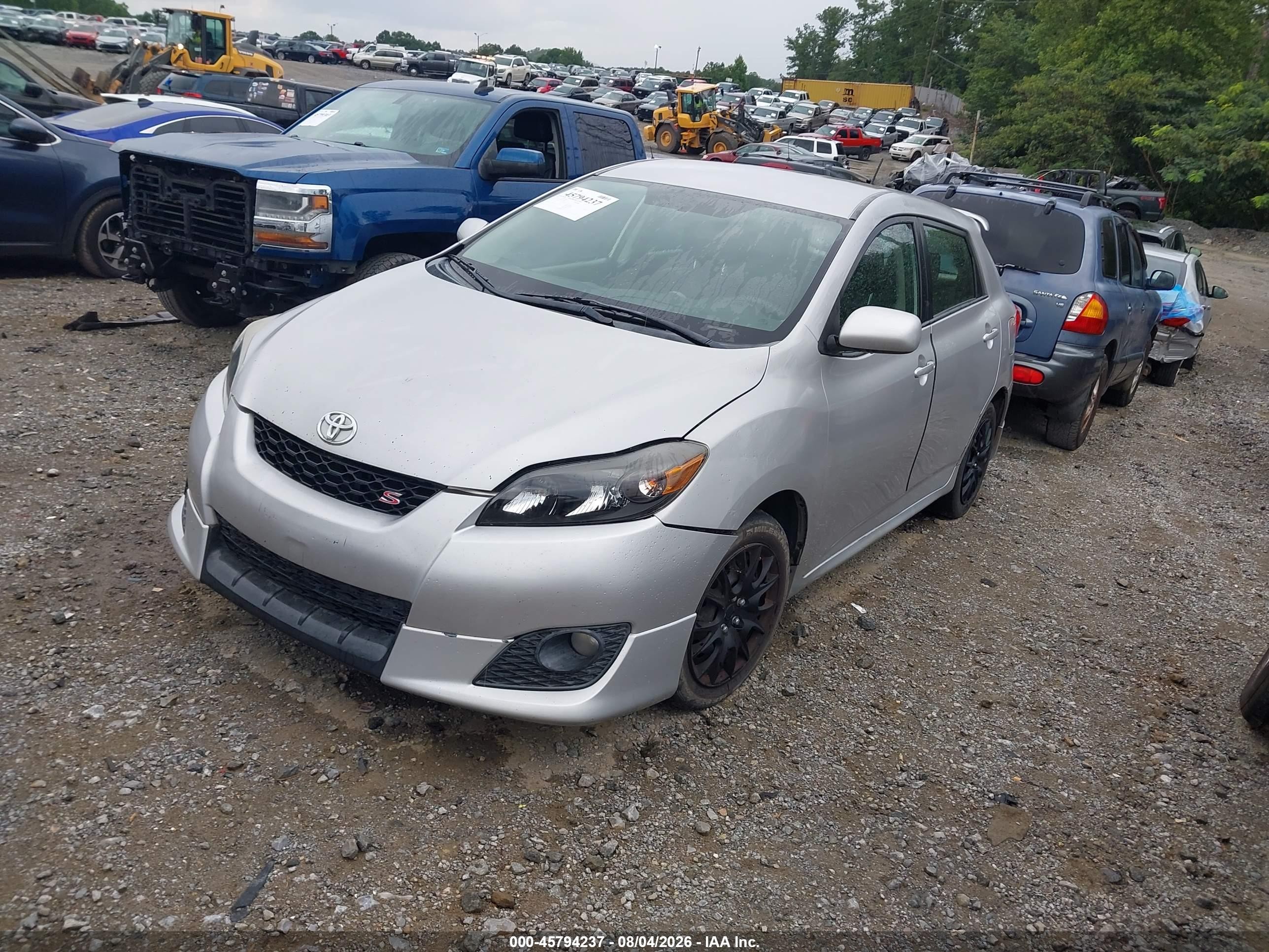 2010 Toyota Matrix S Silver vin: 2T1KE4EE6AC037146