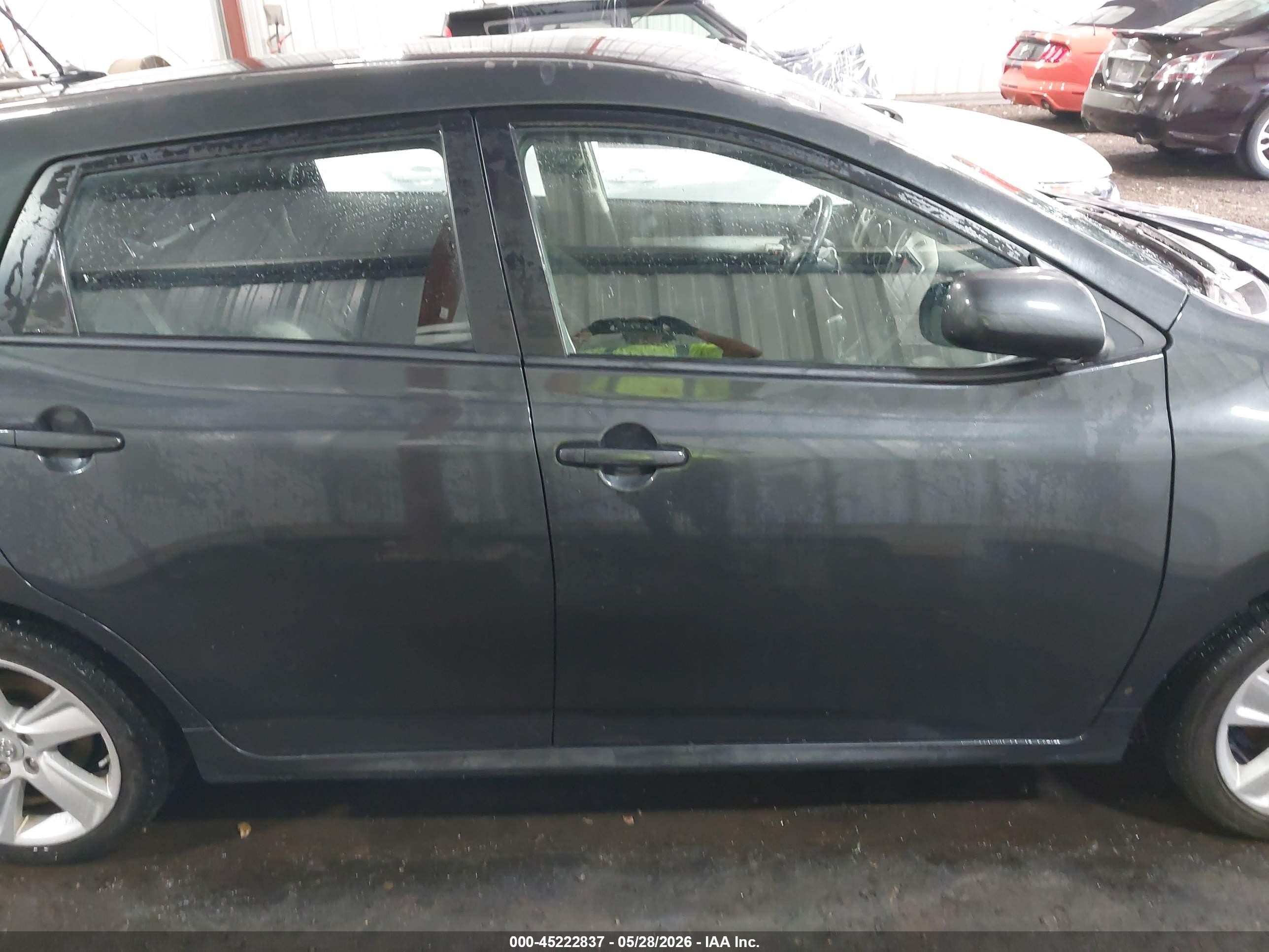 2013 Toyota Matrix S Blue vin: 2T1KE4EE6DC050693