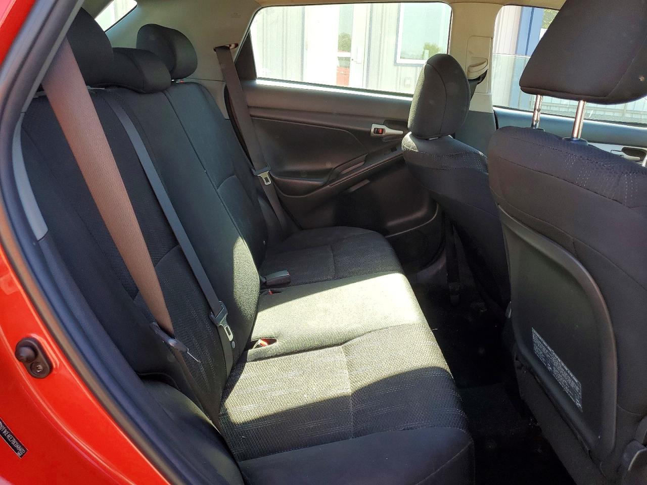 2011 Toyota Corolla Matrix S Red vin: 2T1KE4EE7BC048402