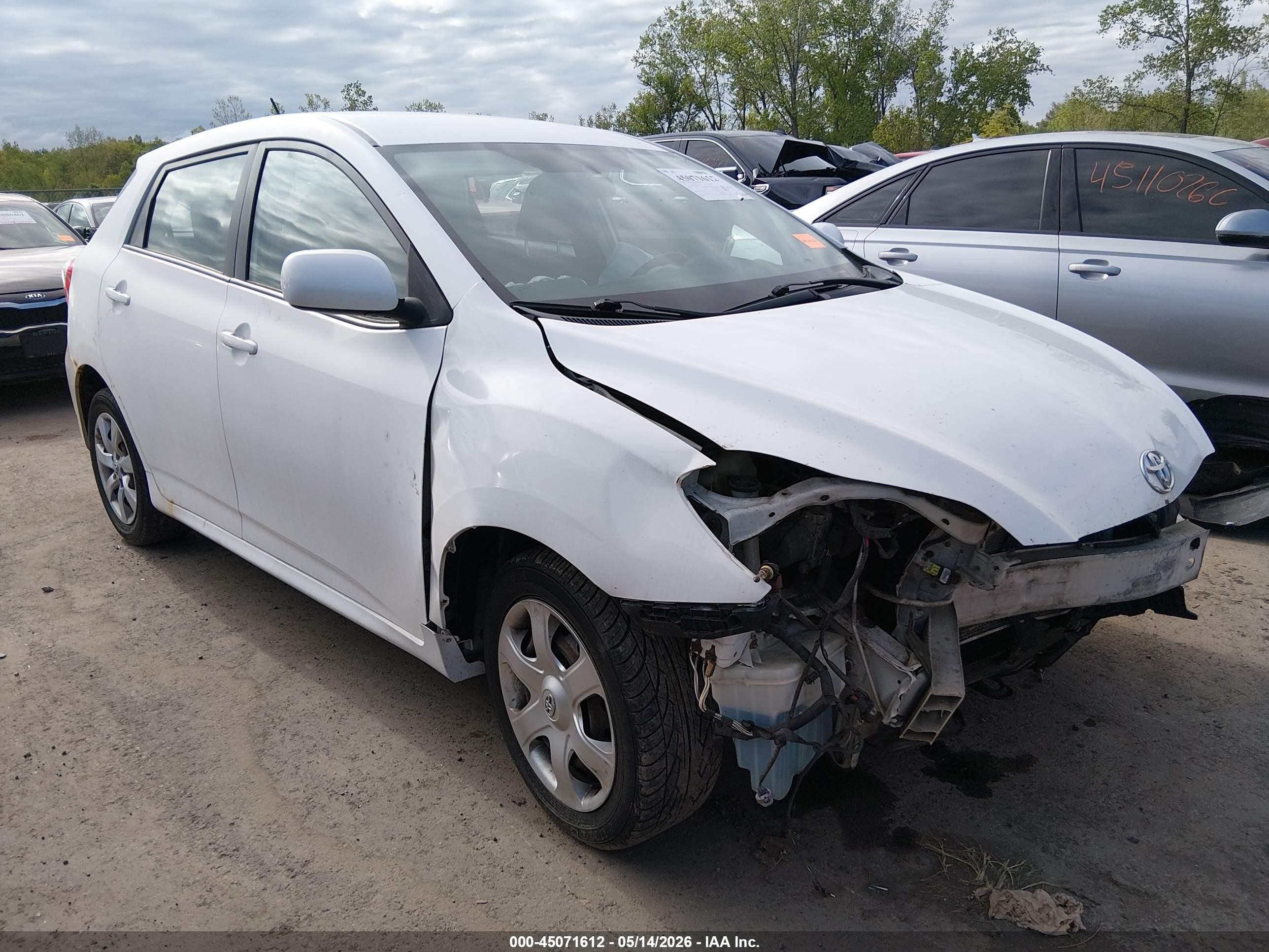 2012 Toyota Matrix S White vin: 2T1KE4EE7CC048899