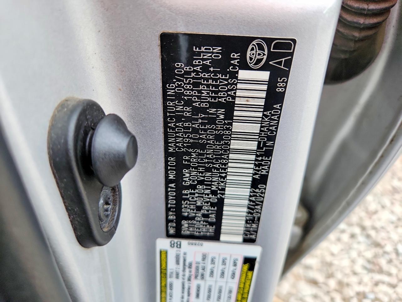 2010 Toyota Matrix S Silver vin: 2T1KE4EE8AC030831