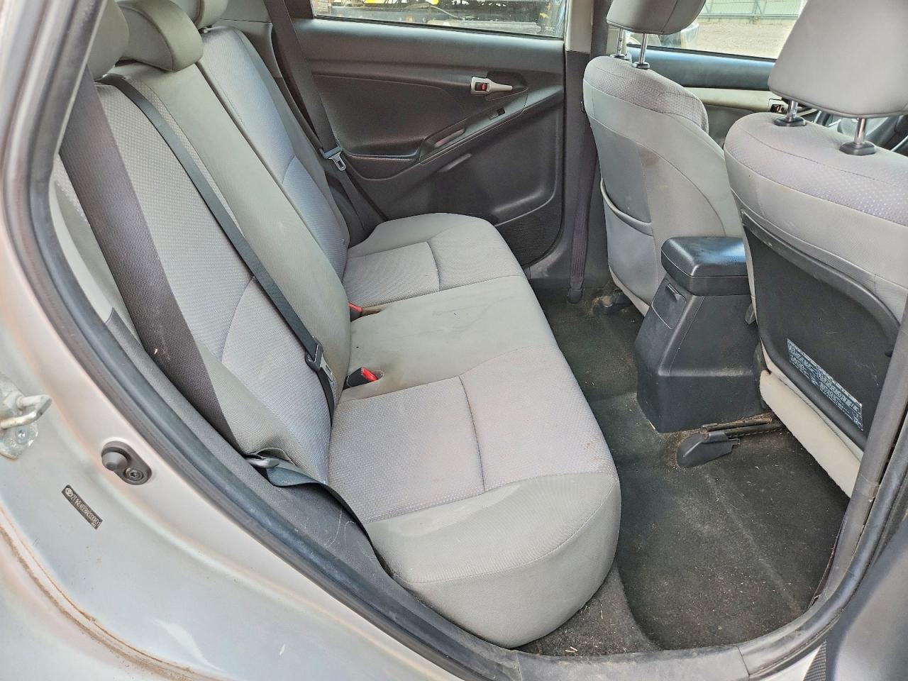 2010 Toyota Matrix S Silver vin: 2T1KE4EE8AC030831