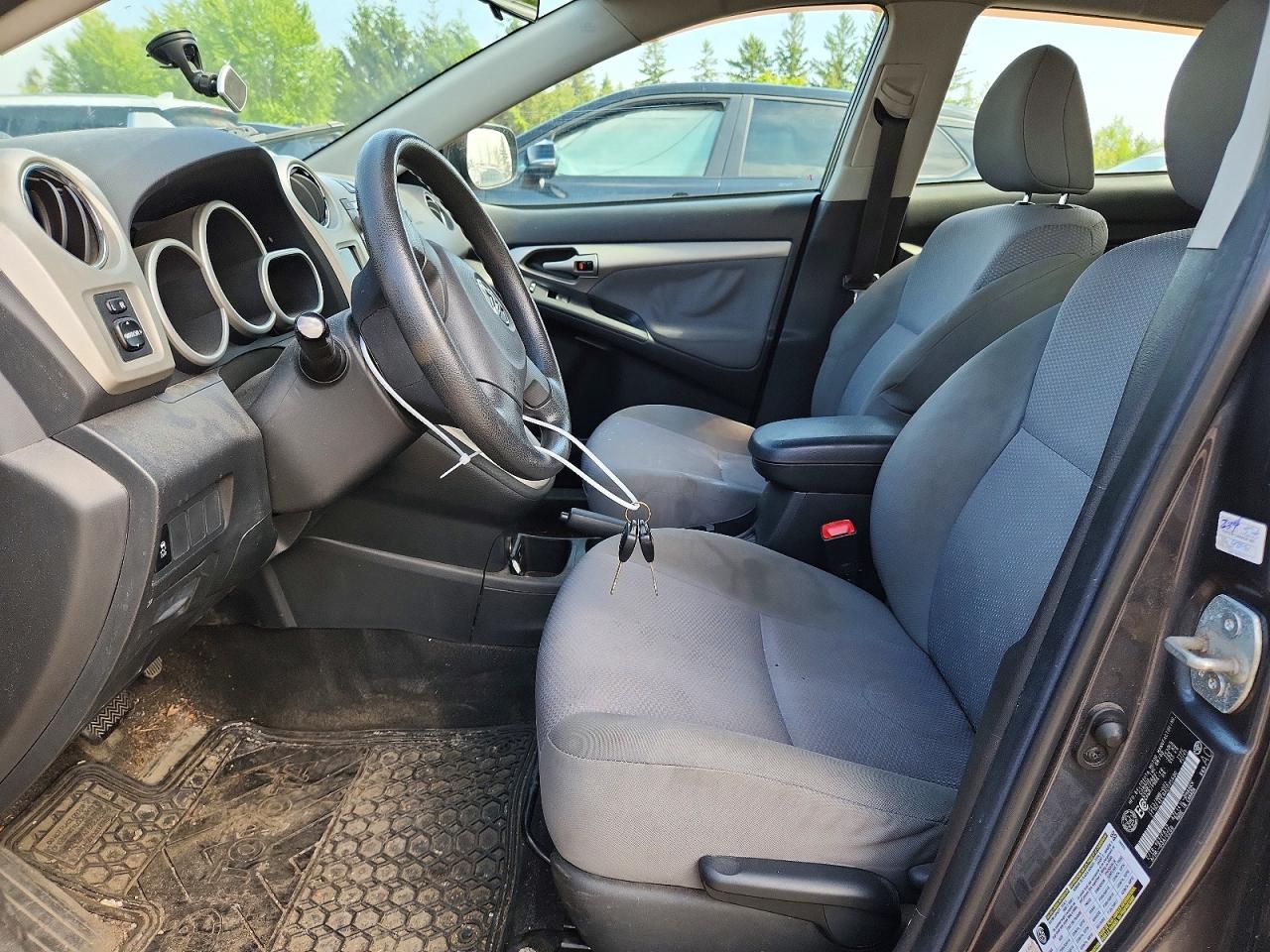2010 Toyota Corolla Matrix S Gray vin: 2T1KE4EE8AC035690