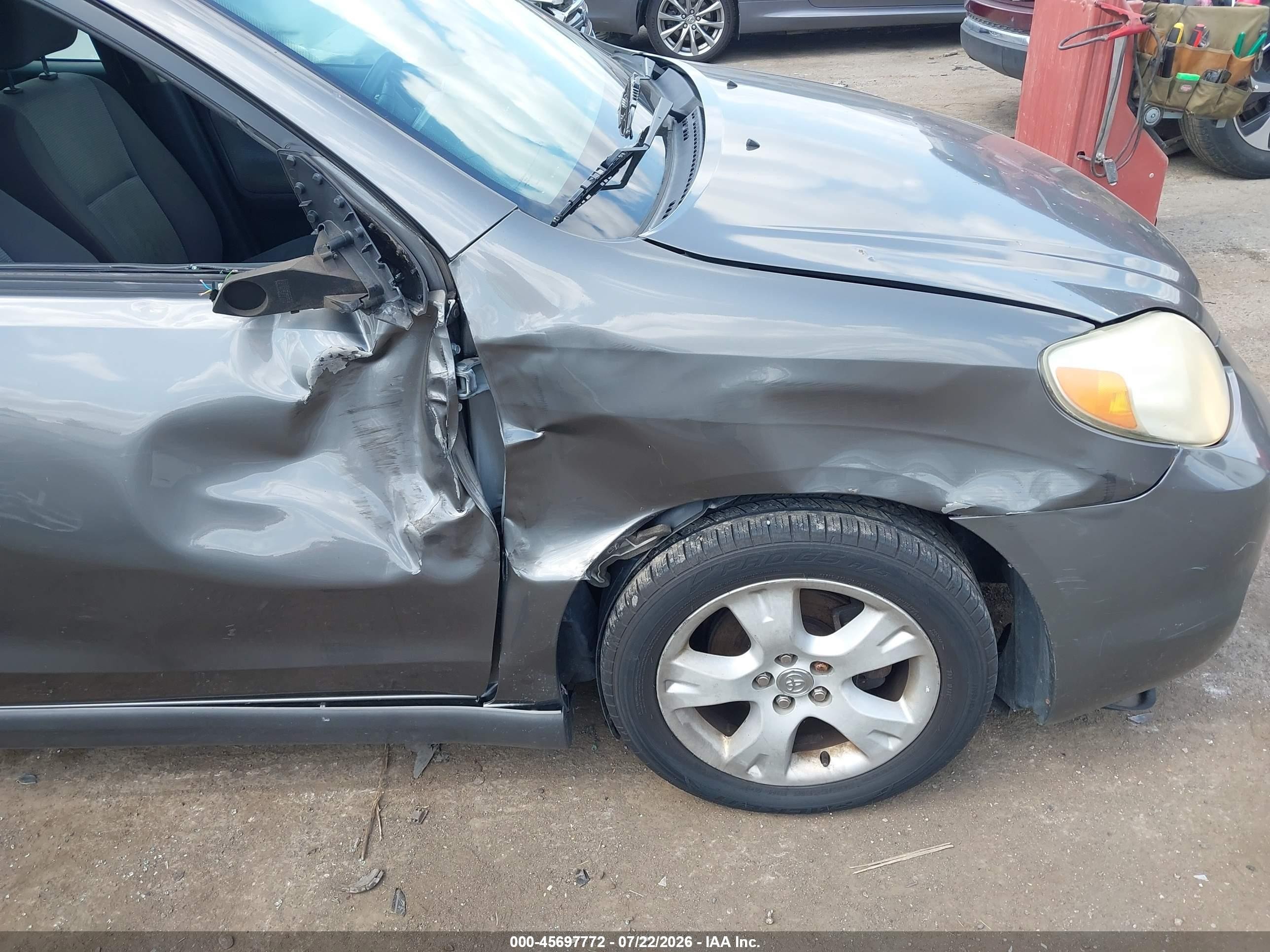 2005 Toyota Matrix Xr Серый vin: 2T1KR30E45C444622