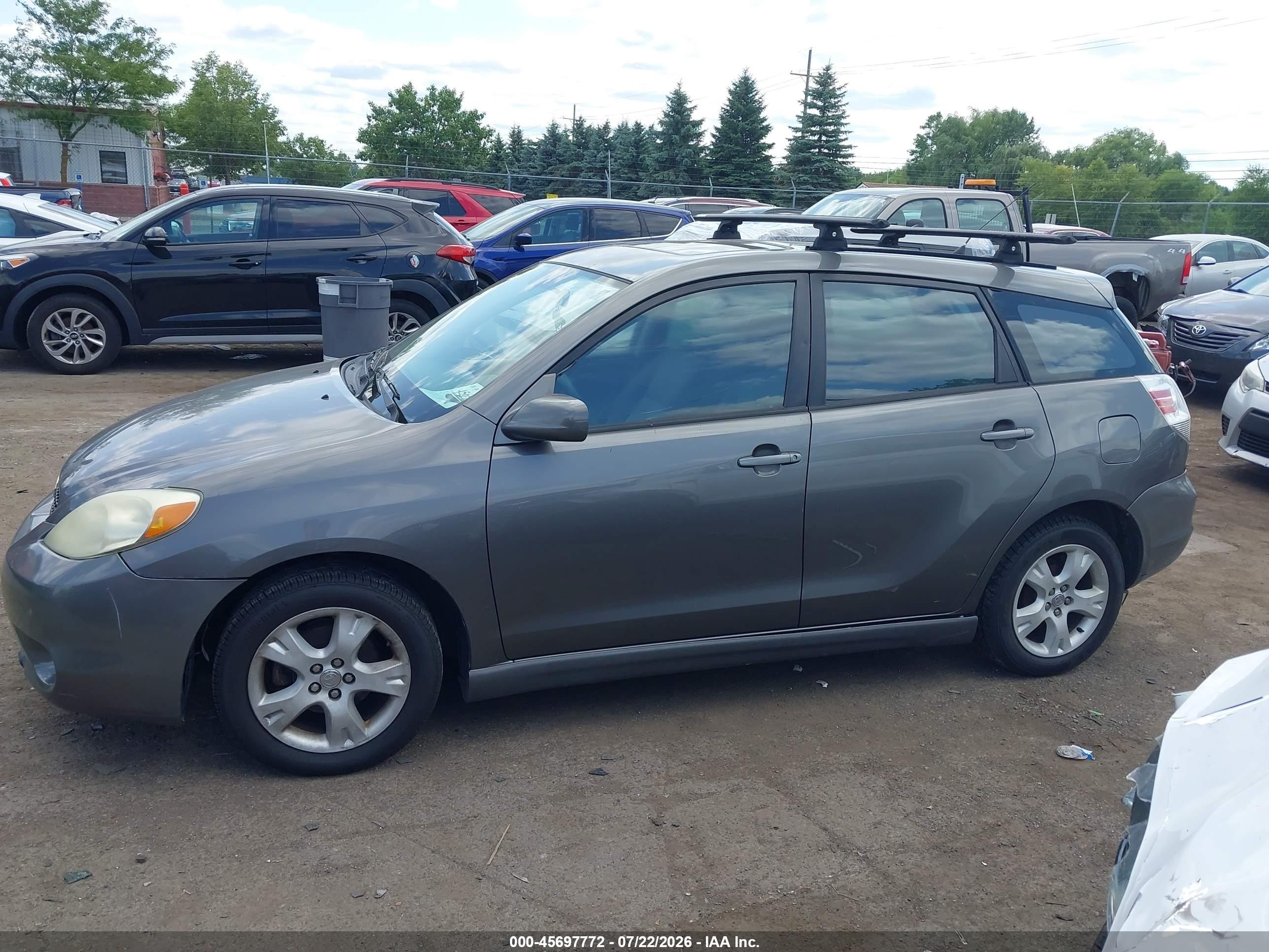 2005 Toyota Matrix Xr Серый vin: 2T1KR30E45C444622
