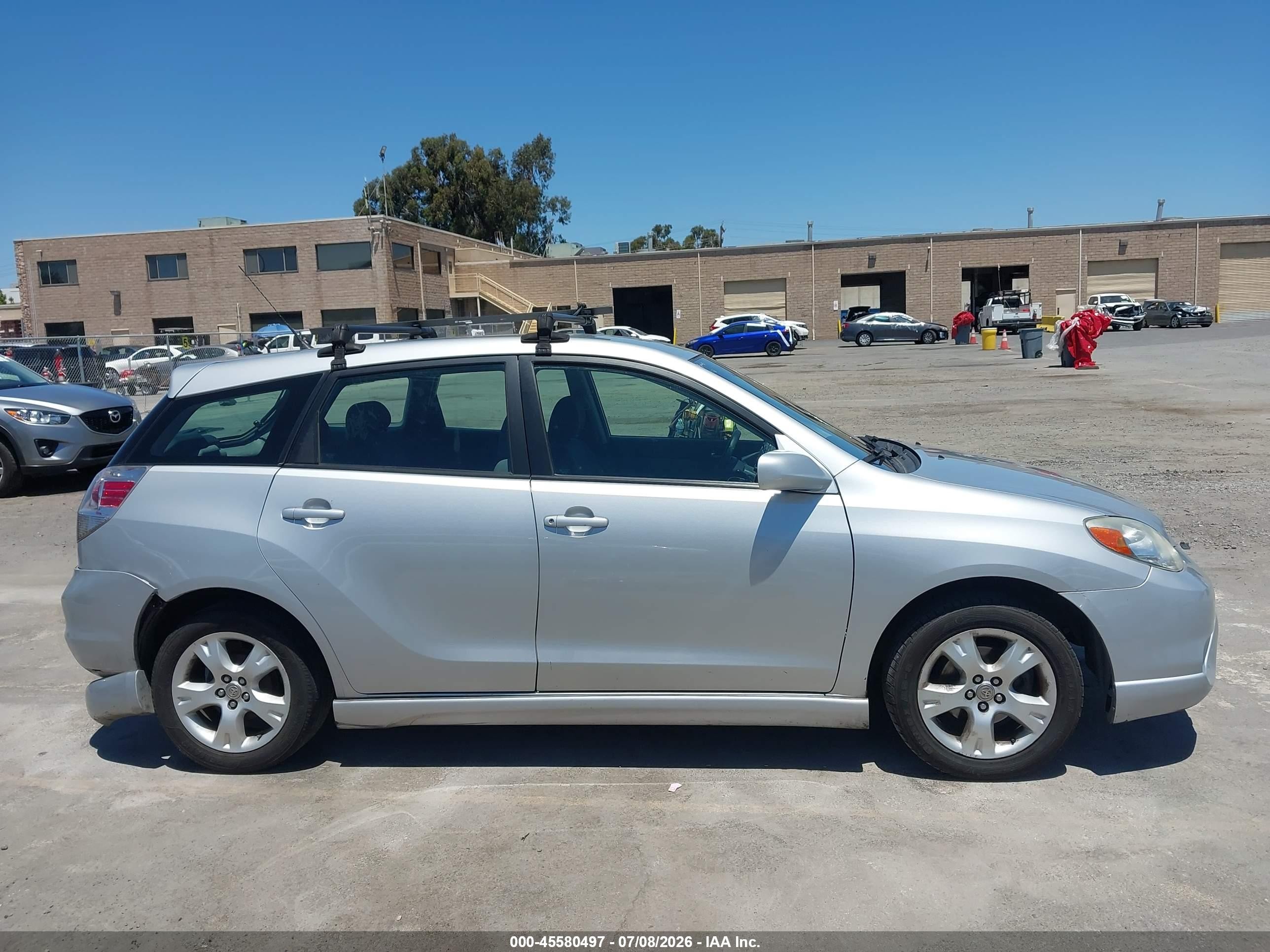 2005 Toyota Matrix Xr Silver vin: 2T1KR30E55C481968