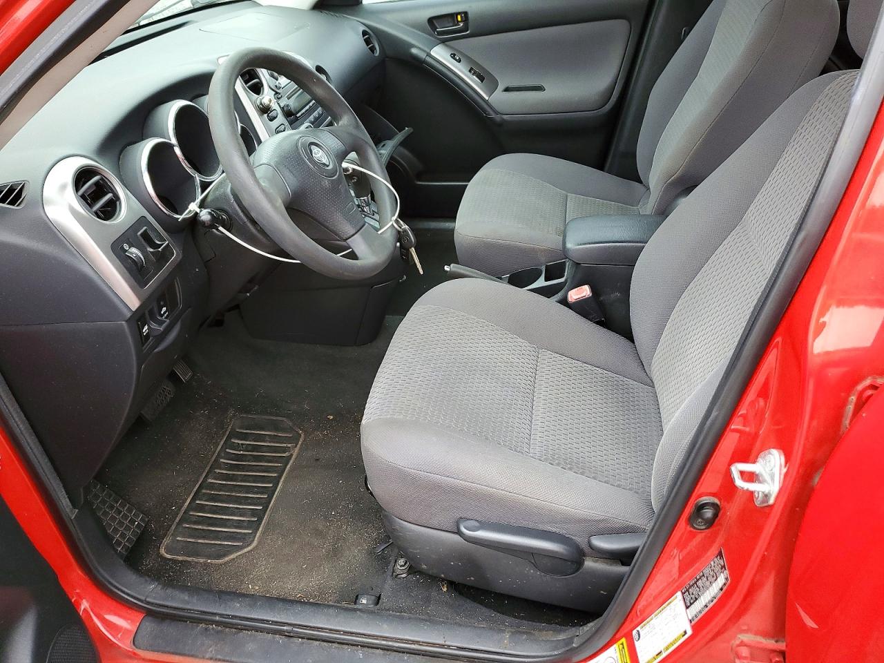 2007 Toyota Matrix Base Red vin: 2T1KR30E67C637034