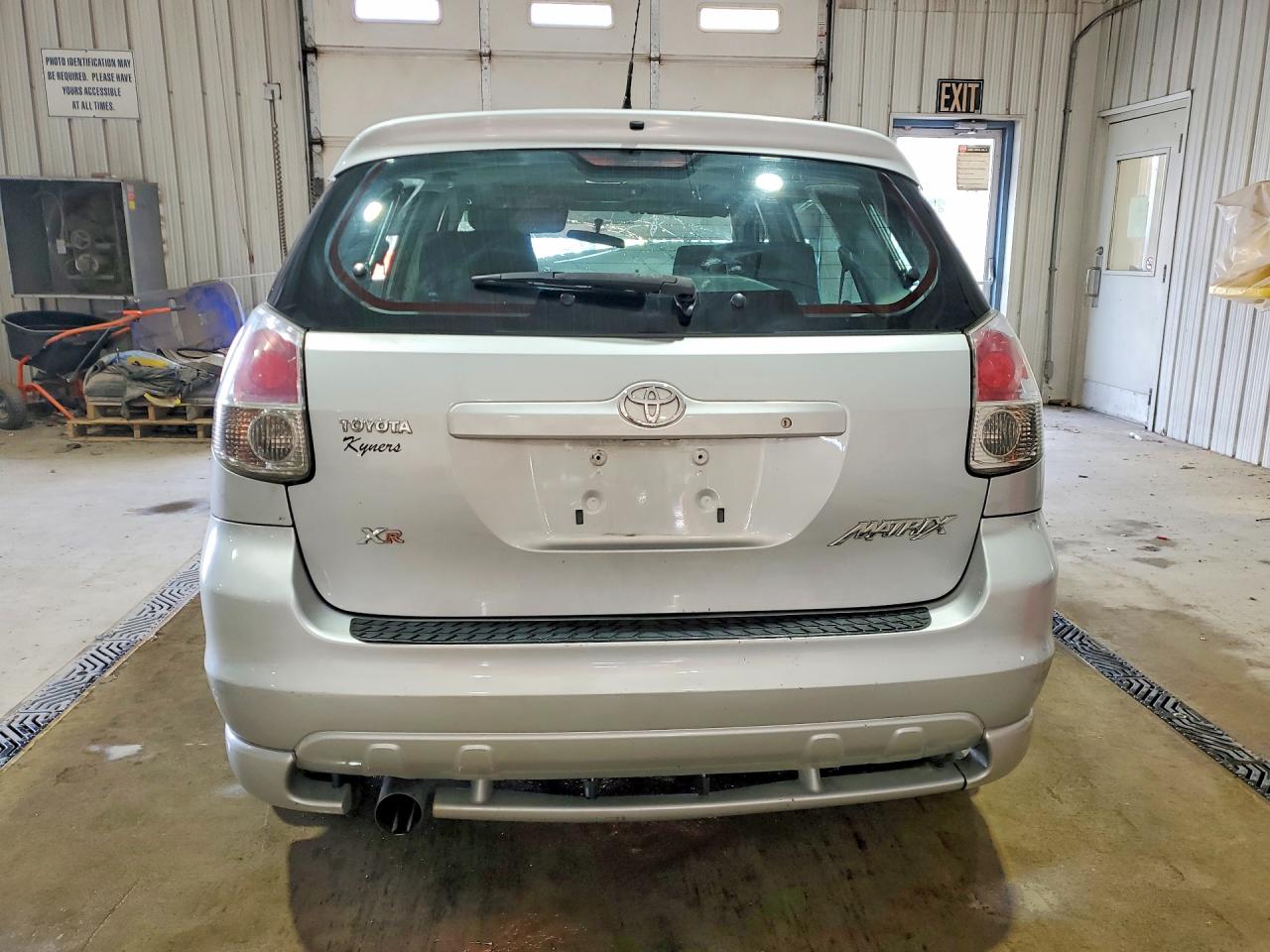 2008 Toyota Corolla Matrix Xr Silver vin: 2T1KR30E78C718058