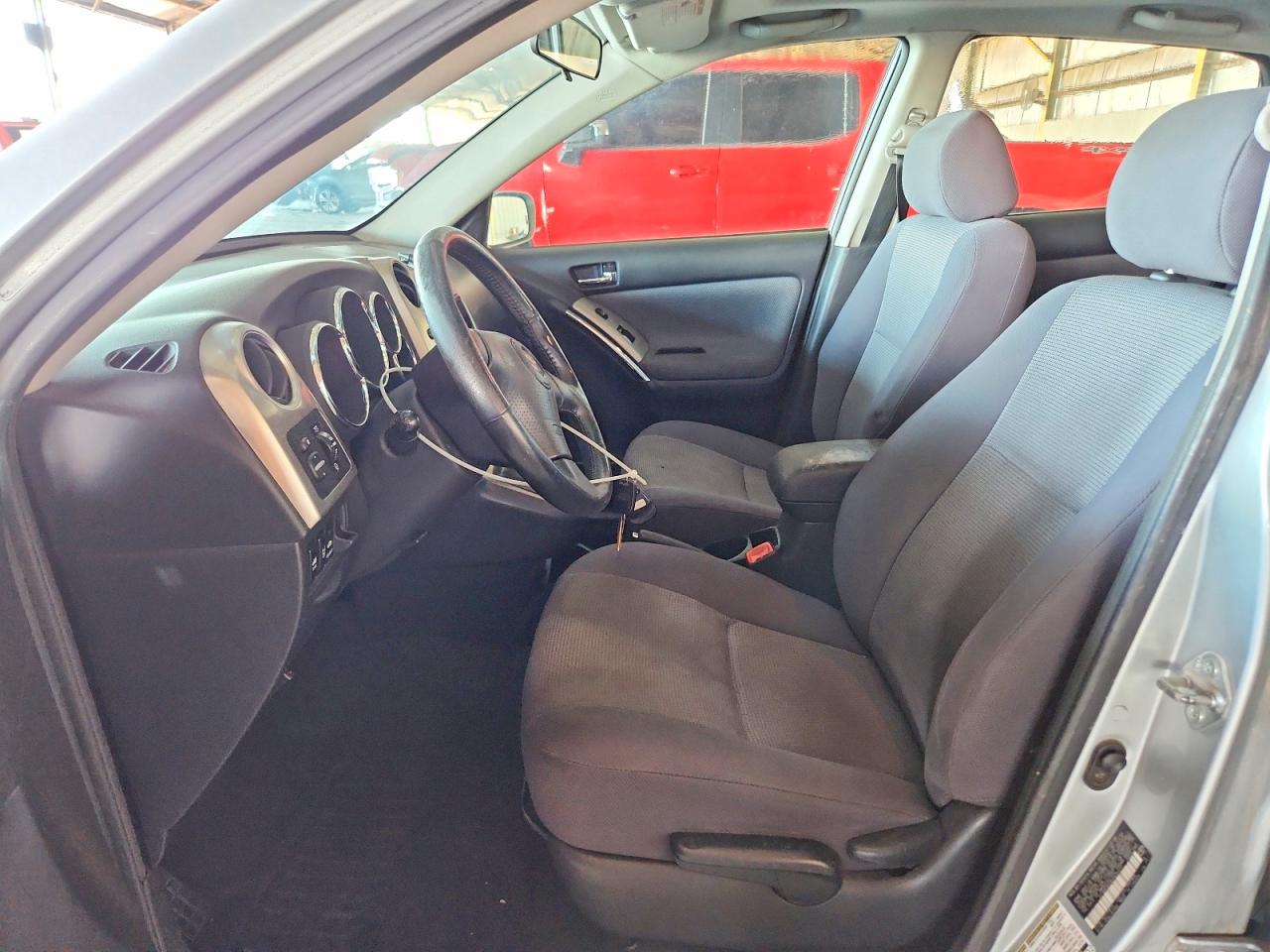 2005 Toyota Corolla Matrix Silver vin: 2T1KR30E85C435471