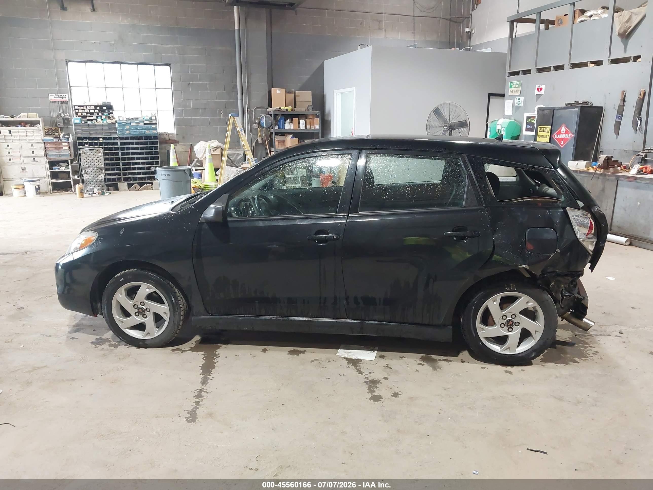 2008 Toyota Matrix Xr Черный vin: 2T1KR30E88C718019