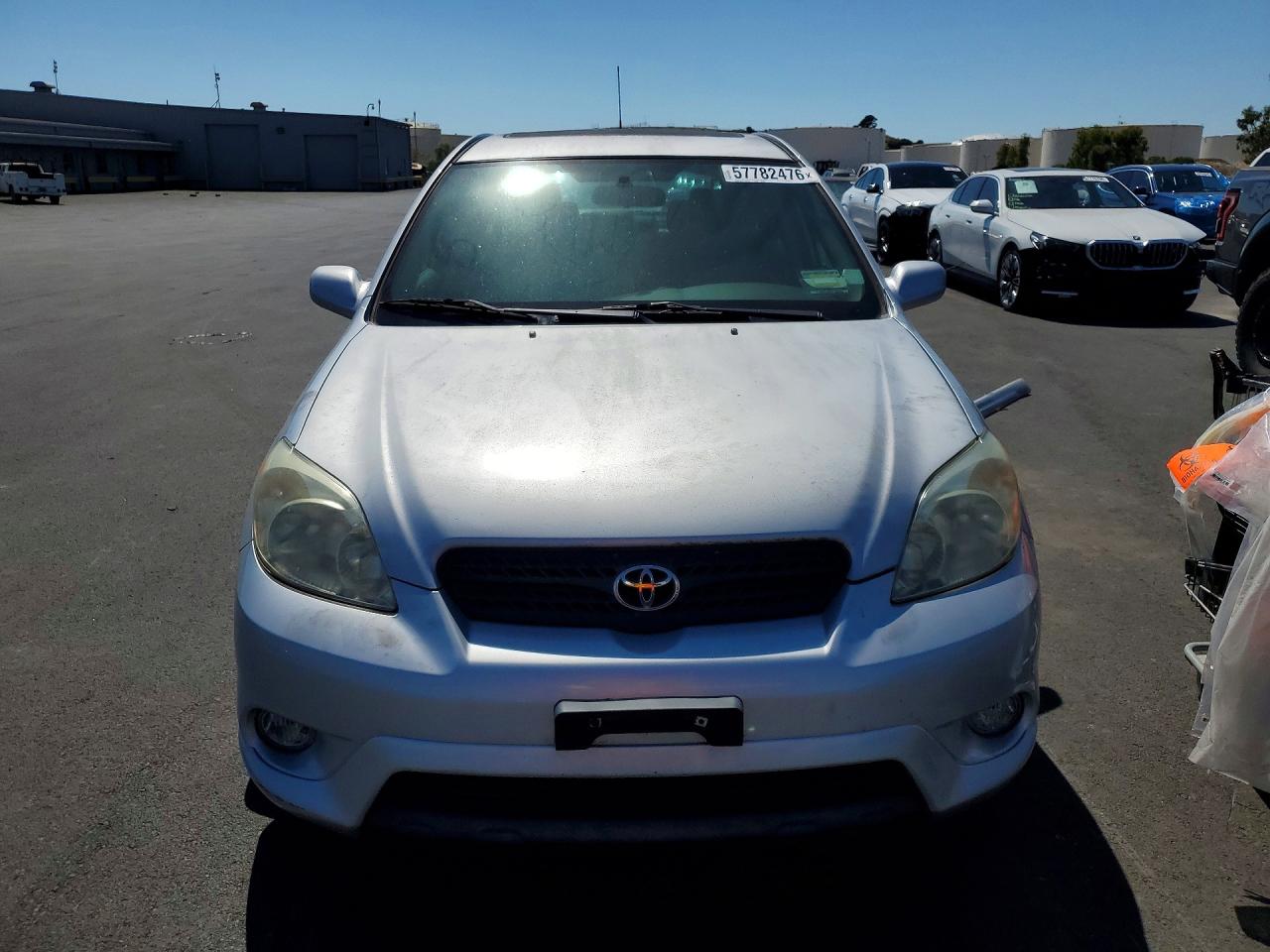 2006 Toyota Corolla Matrix Xr Silver vin: 2T1KR30EX6C593618