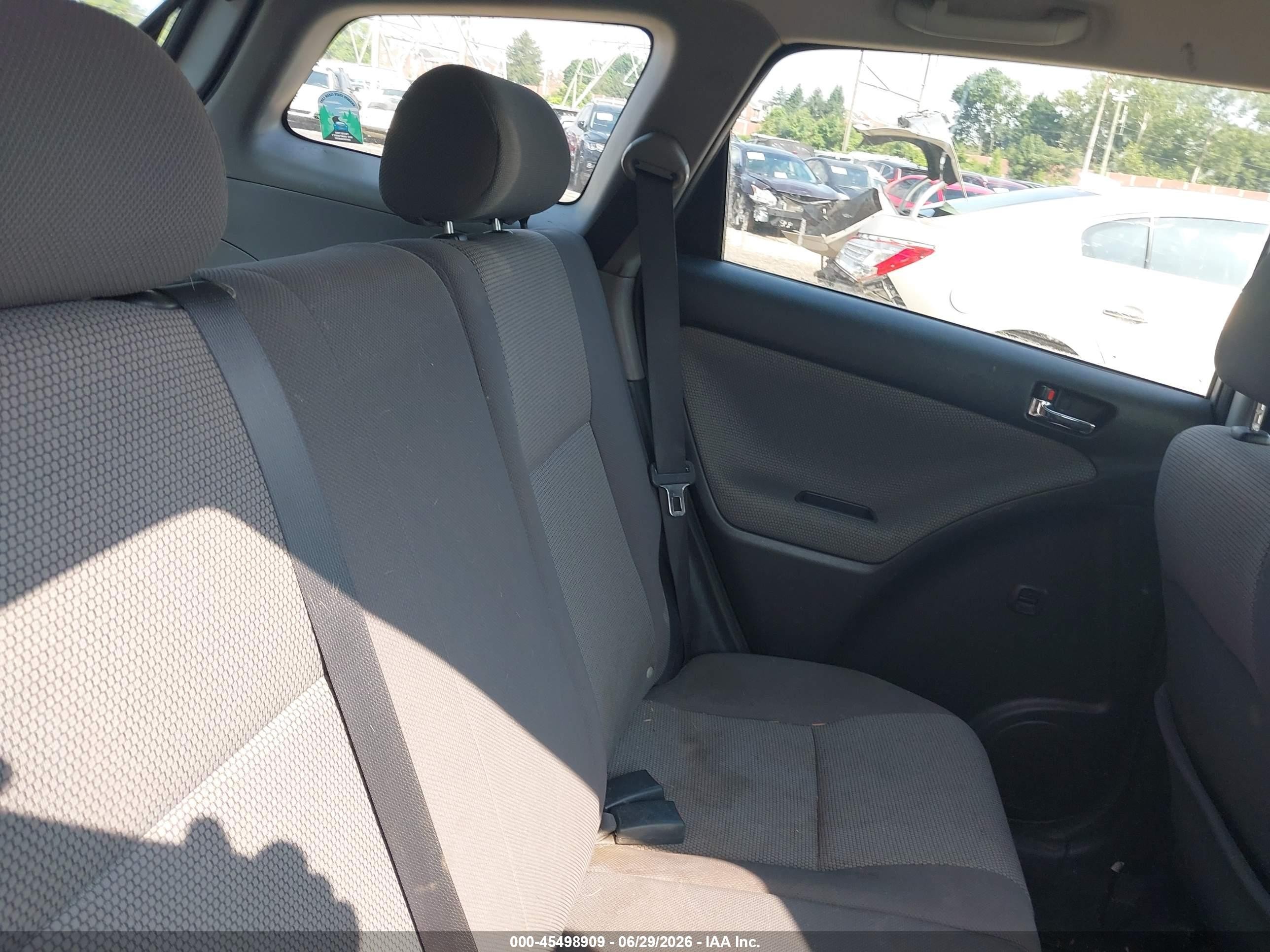 2008 Toyota Matrix Xr Серебряный vin: 2T1KR30EX8C706258
