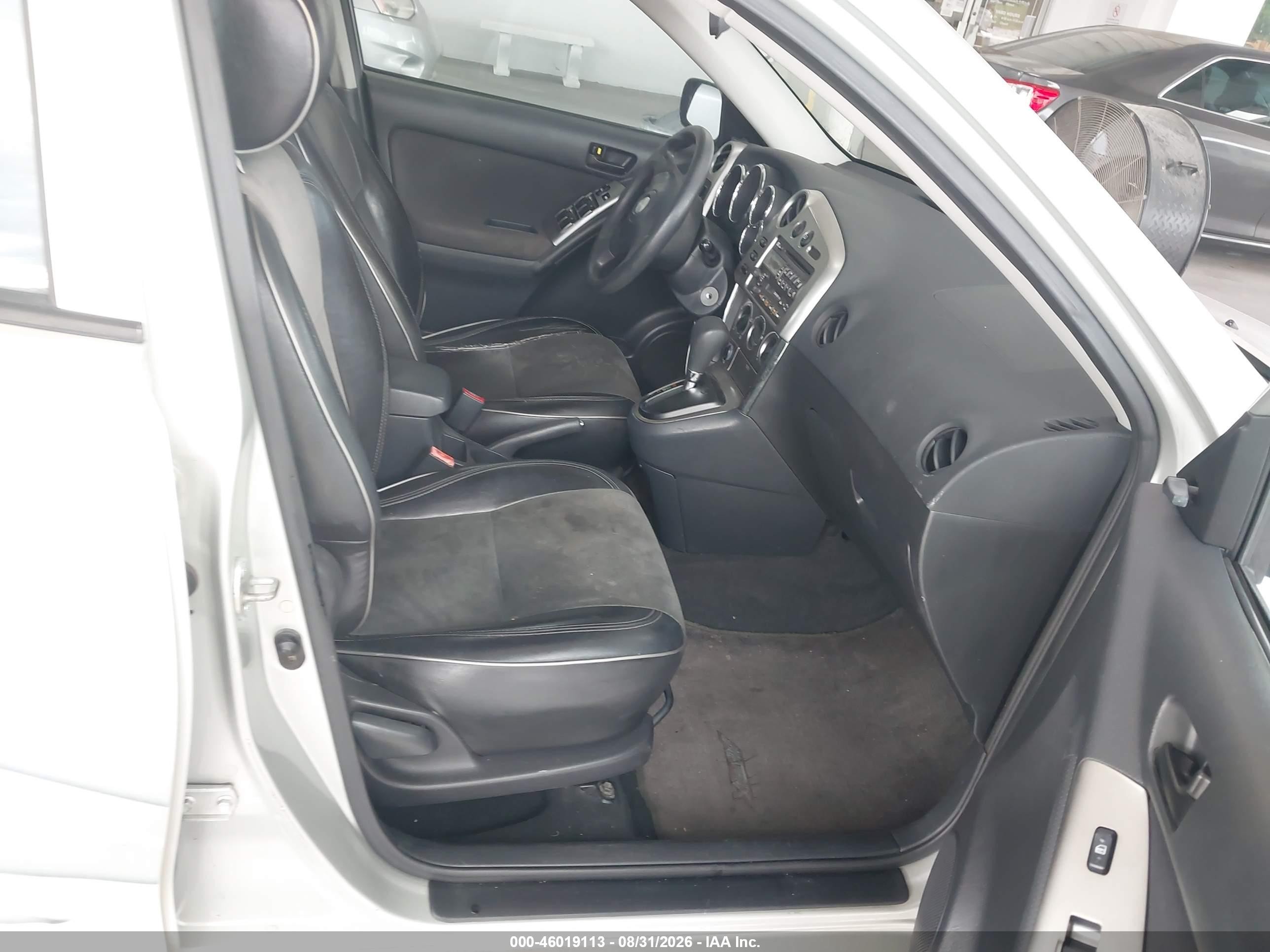 2003 Toyota Matrix Standard Silver vin: 2T1KR32E03C089006