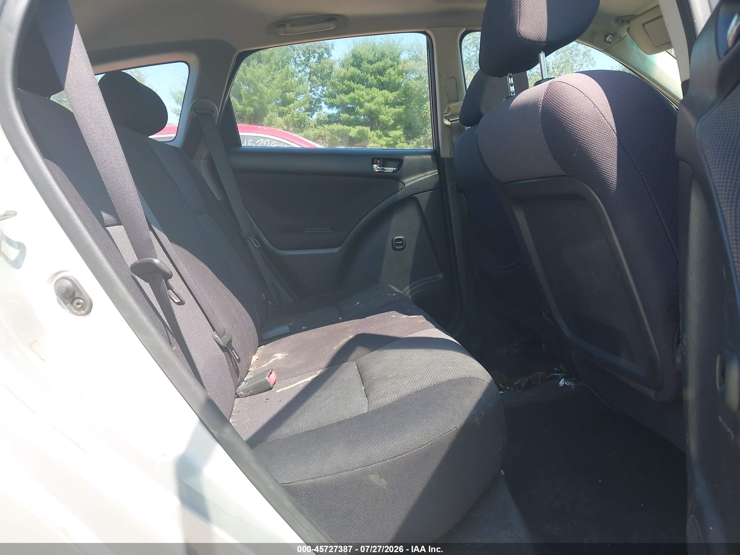 2003 Toyota Matrix Xr Серебряный vin: 2T1KR32E03C157739