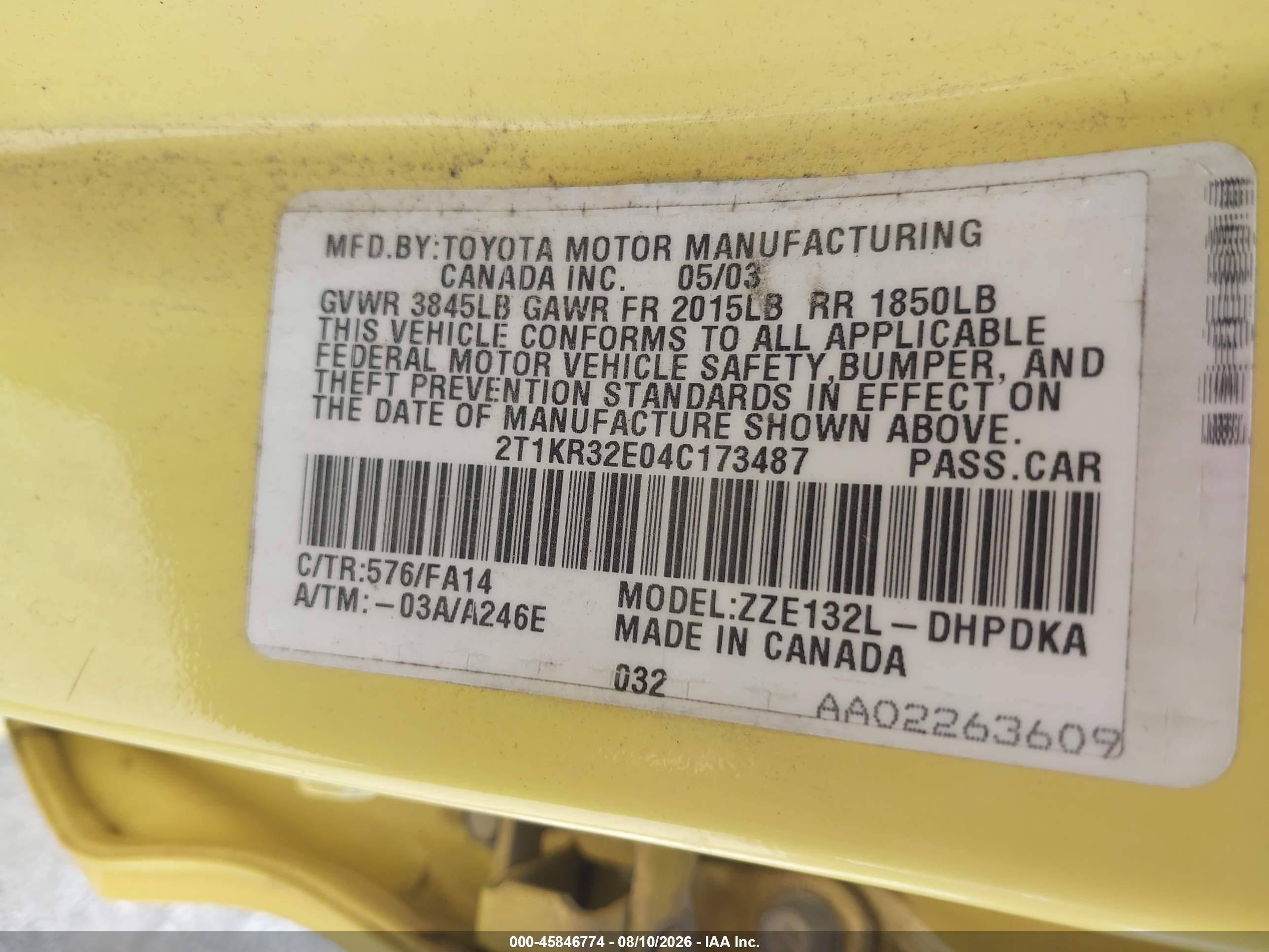 2004 Toyota Matrix Standard Yellow vin: 2T1KR32E04C173487