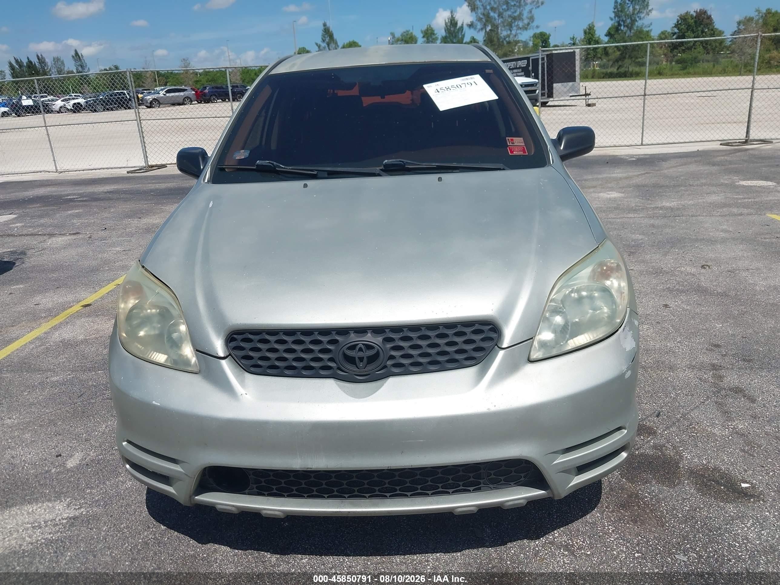2004 Toyota Matrix Standard Silver vin: 2T1KR32E04C181959